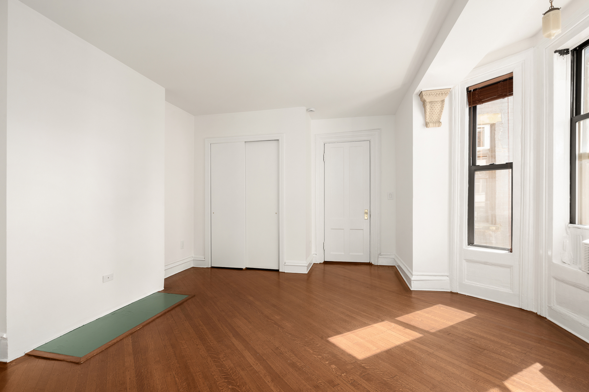 129 East 17th Street 5 Gramercy Park New York NY 10003