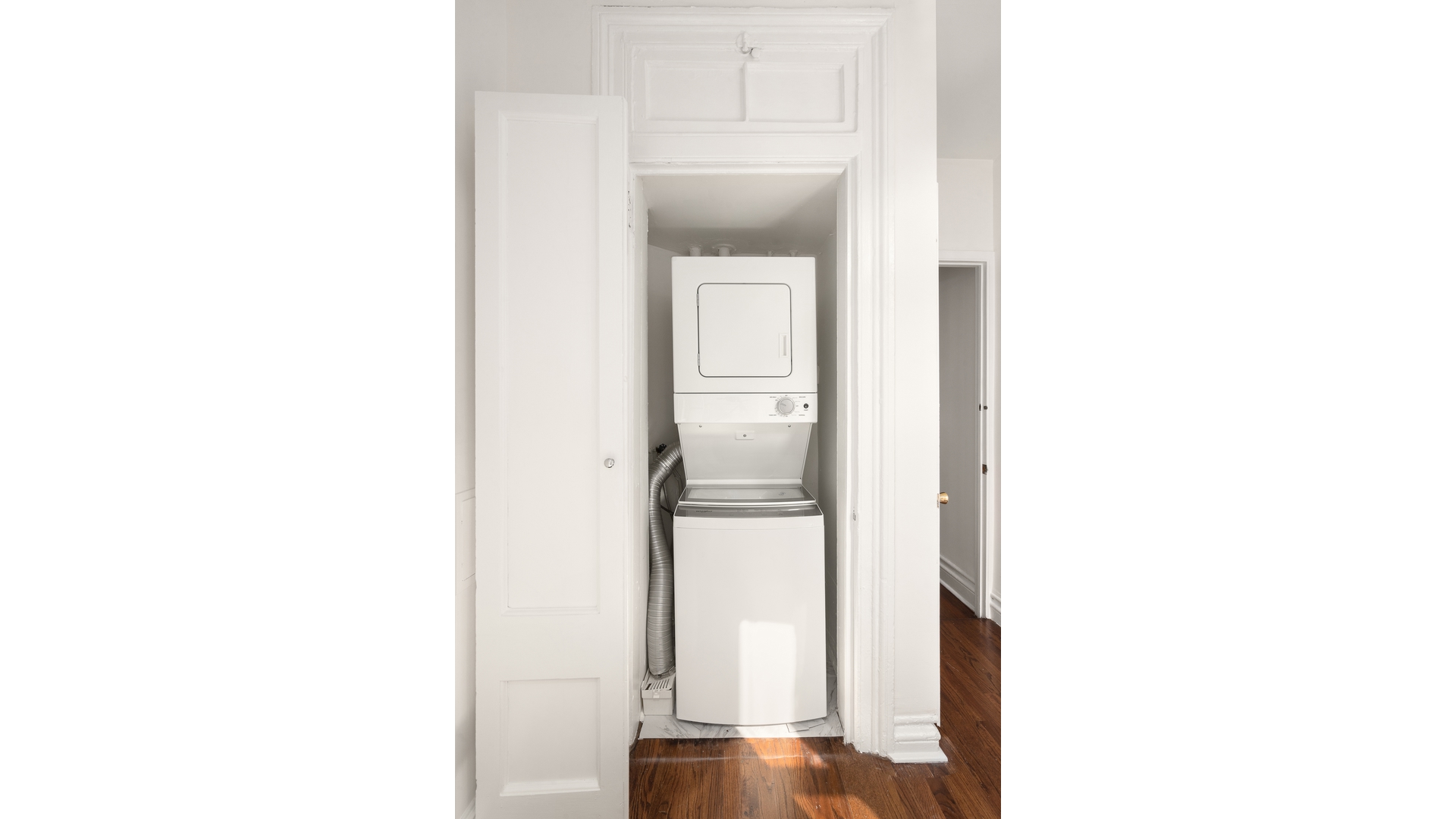 129 East 17th Street 5 Gramercy Park New York NY 10003