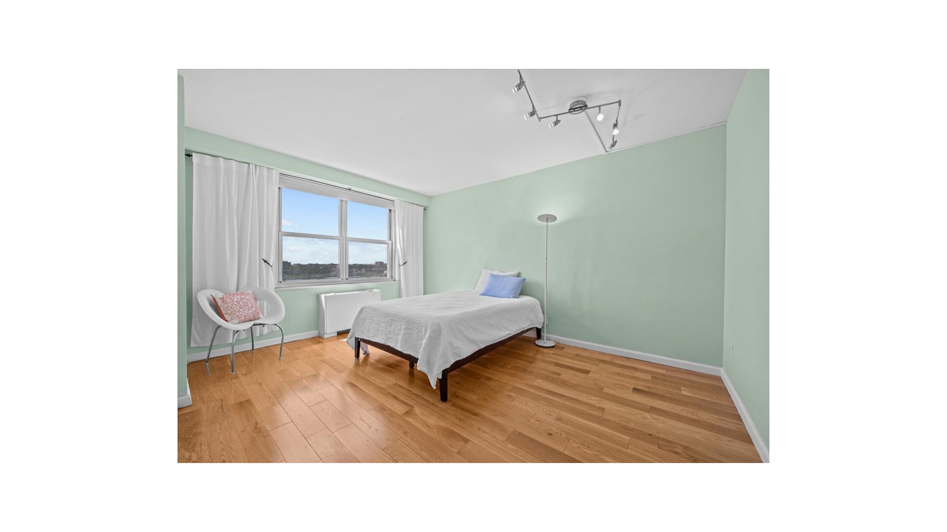 555 Kappock Street 12A Spuyten Duyvil Bronx NY 10463