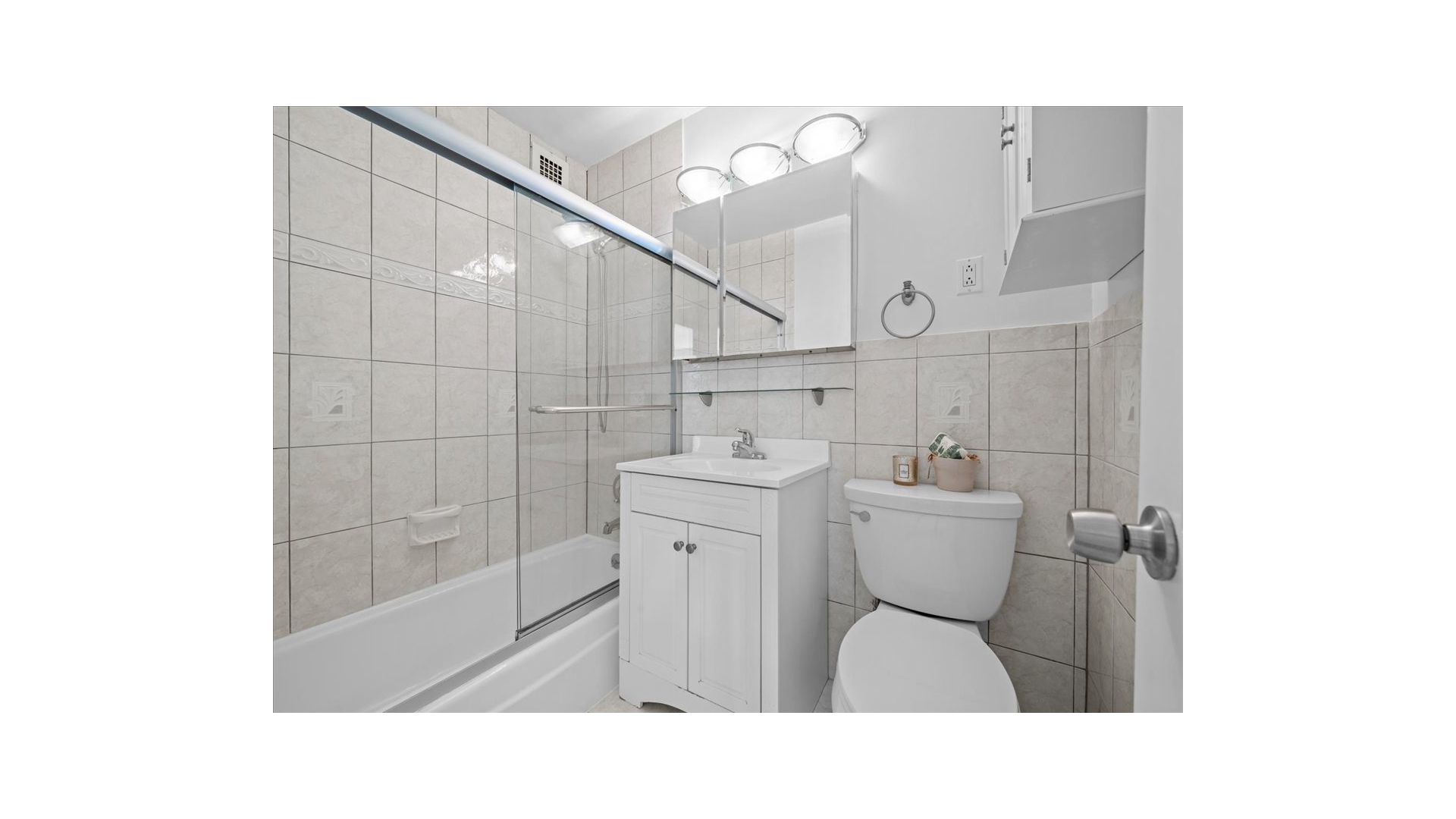 555 Kappock Street 12A Spuyten Duyvil Bronx NY 10463