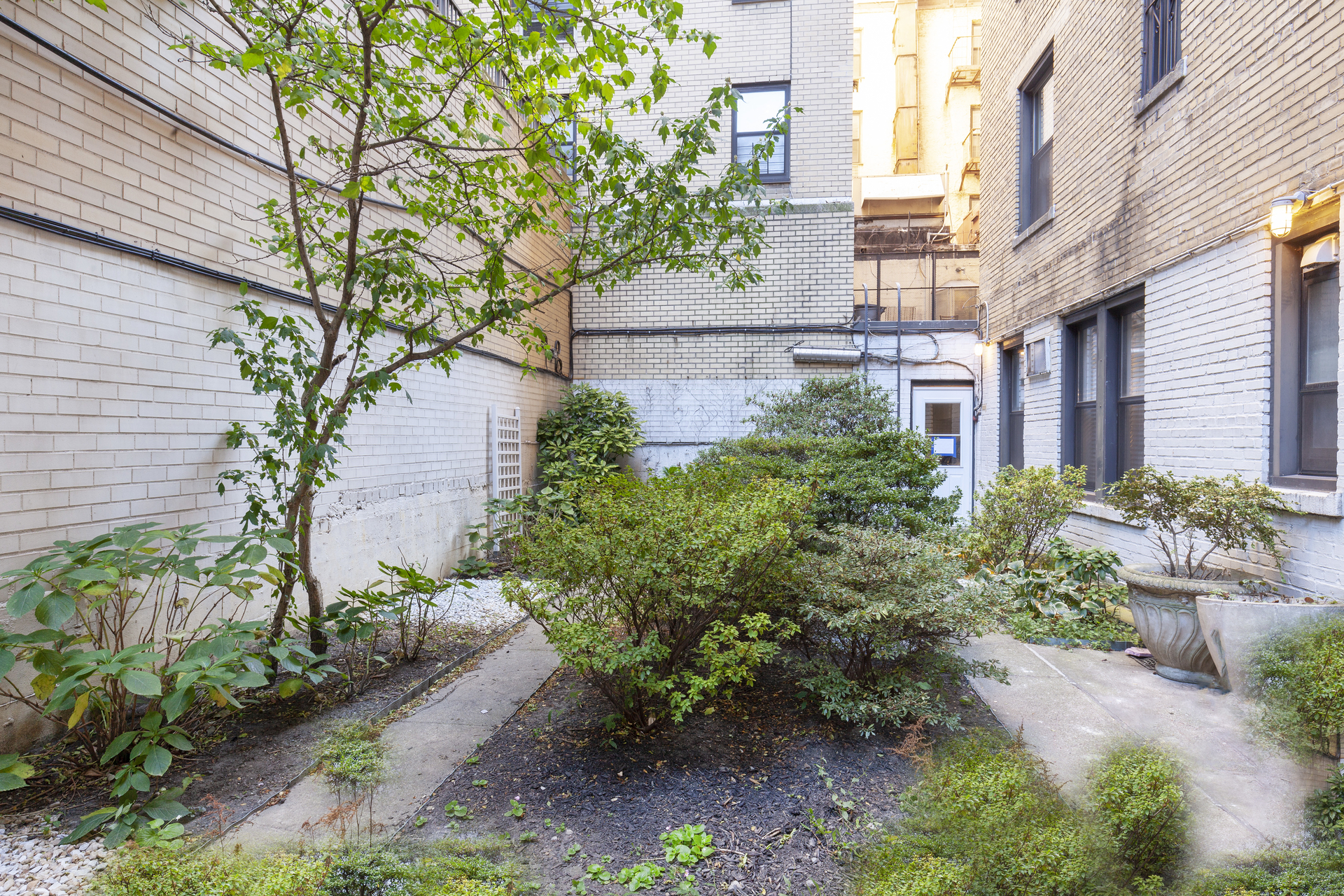 179 East 79th Street 4CD Upper East Side New York NY 10075