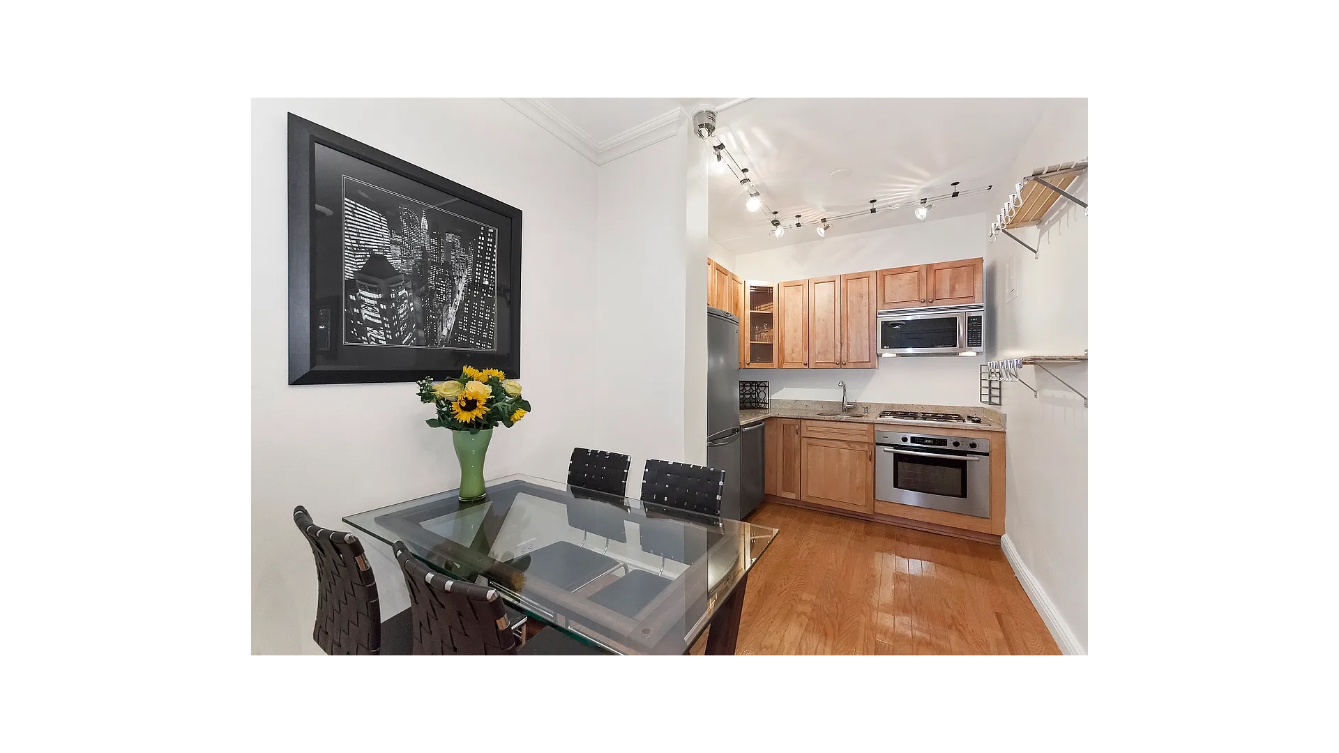 16 West 16th Street 1UN Flatiron District New York NY 10011