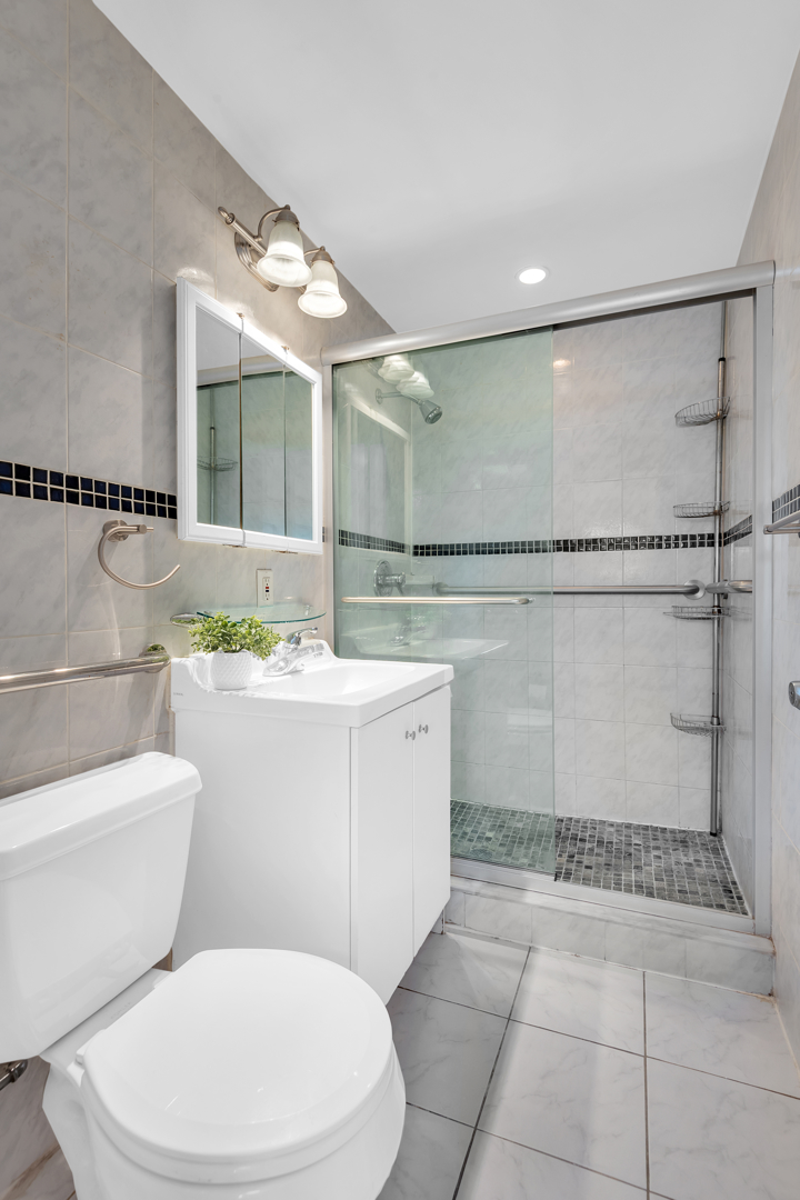 34 Plaza Street East 607 Prospect Heights Brooklyn NY 11238