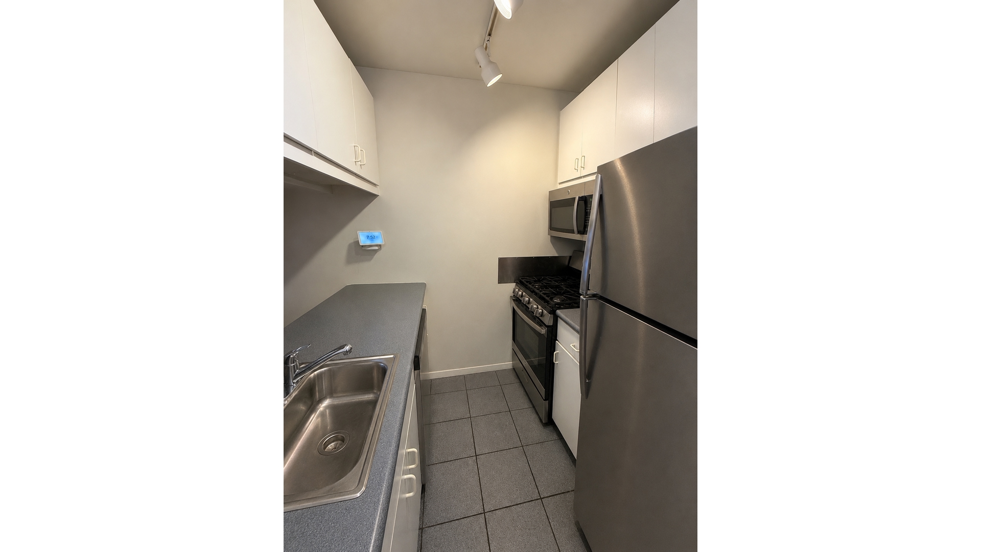 303 East 60th Street 18F Upper East Side New York NY 10022