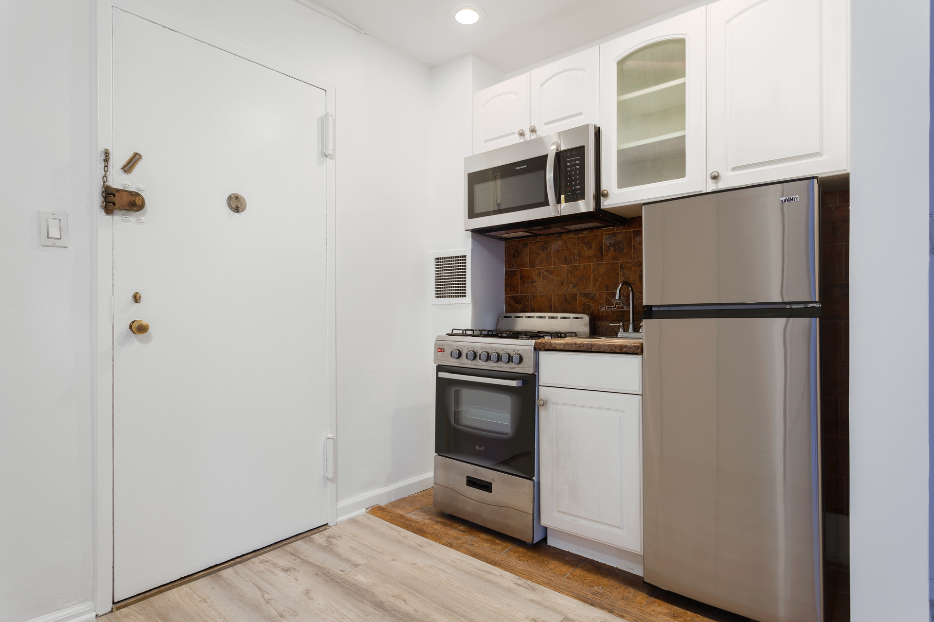 1420 York Avenue 3H Upper East Side New York NY 10021