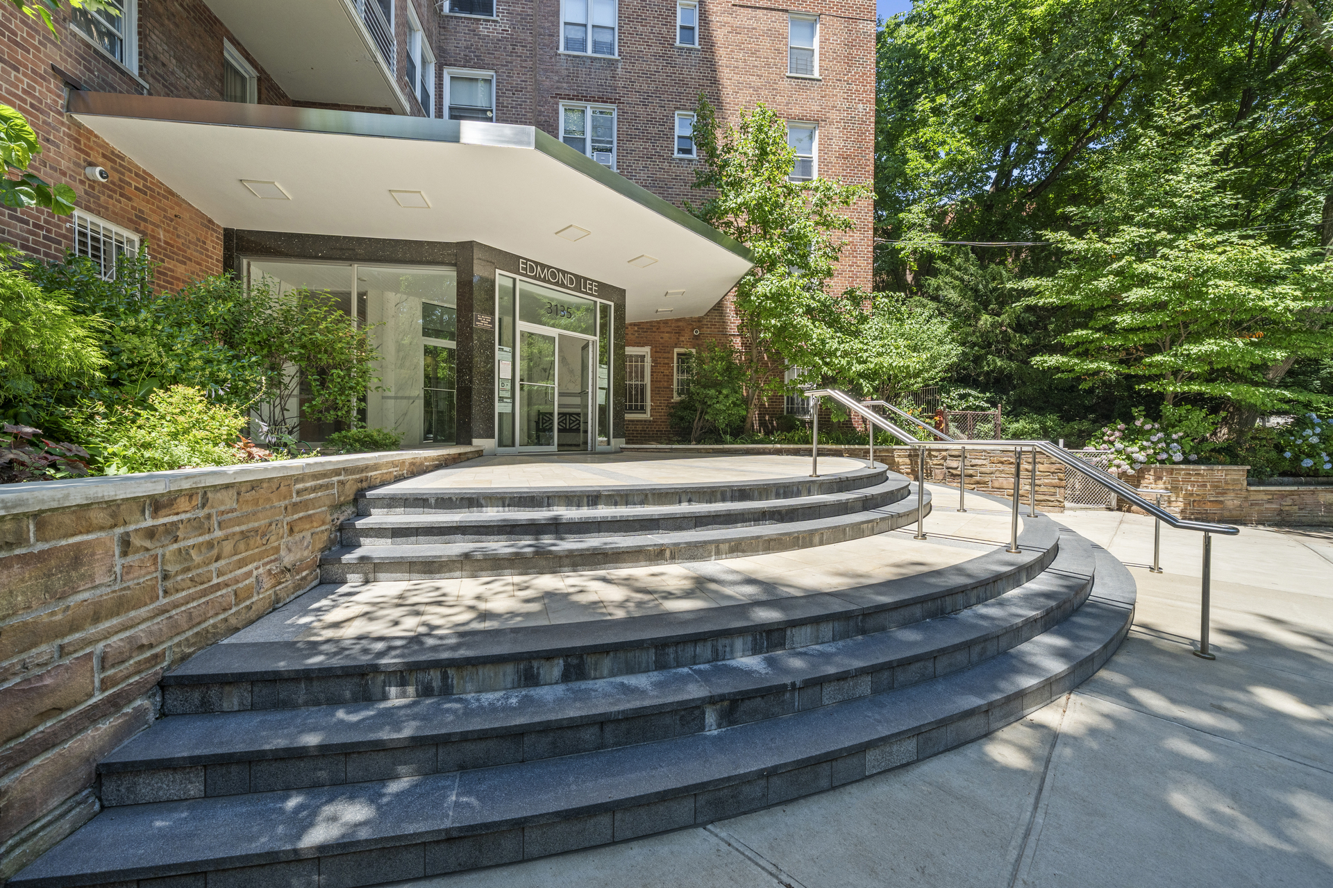 3135 Johnson Avenue 11P Spuyten Duyvil Bronx NY 10463