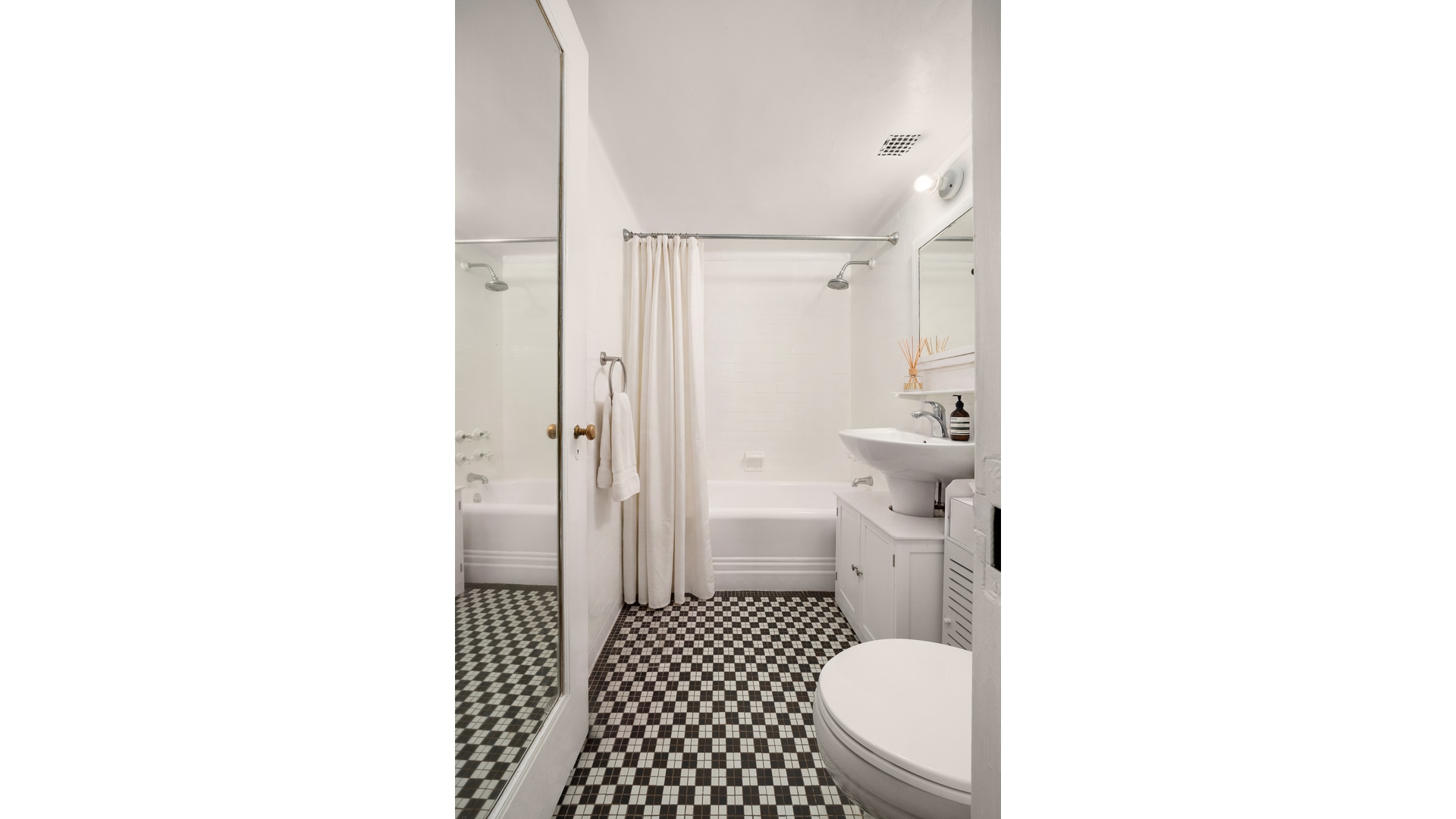 350 West 57th Street 10H Clinton New York NY 10019