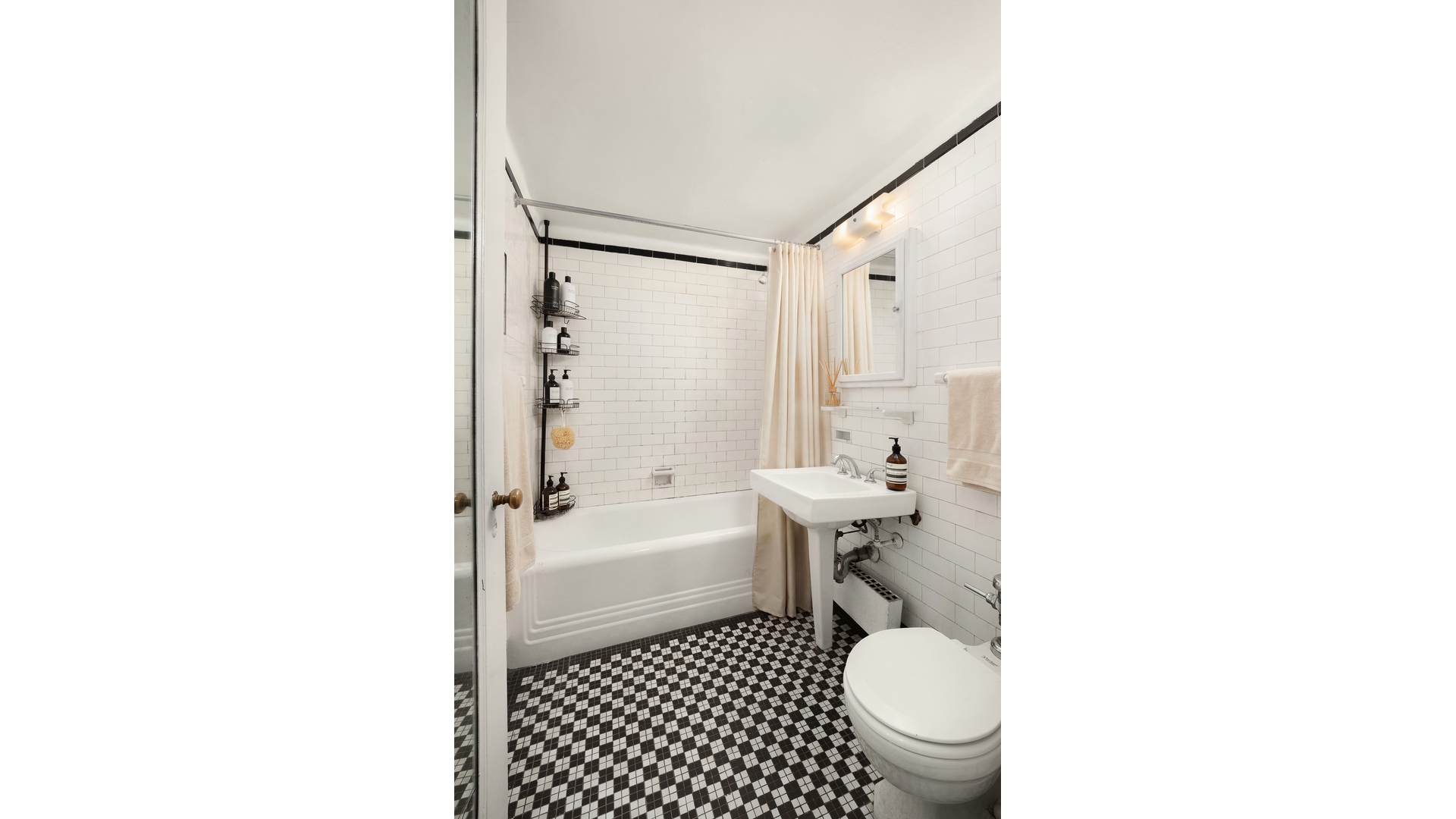 333 West 56th Street 6J Clinton New York NY 10019