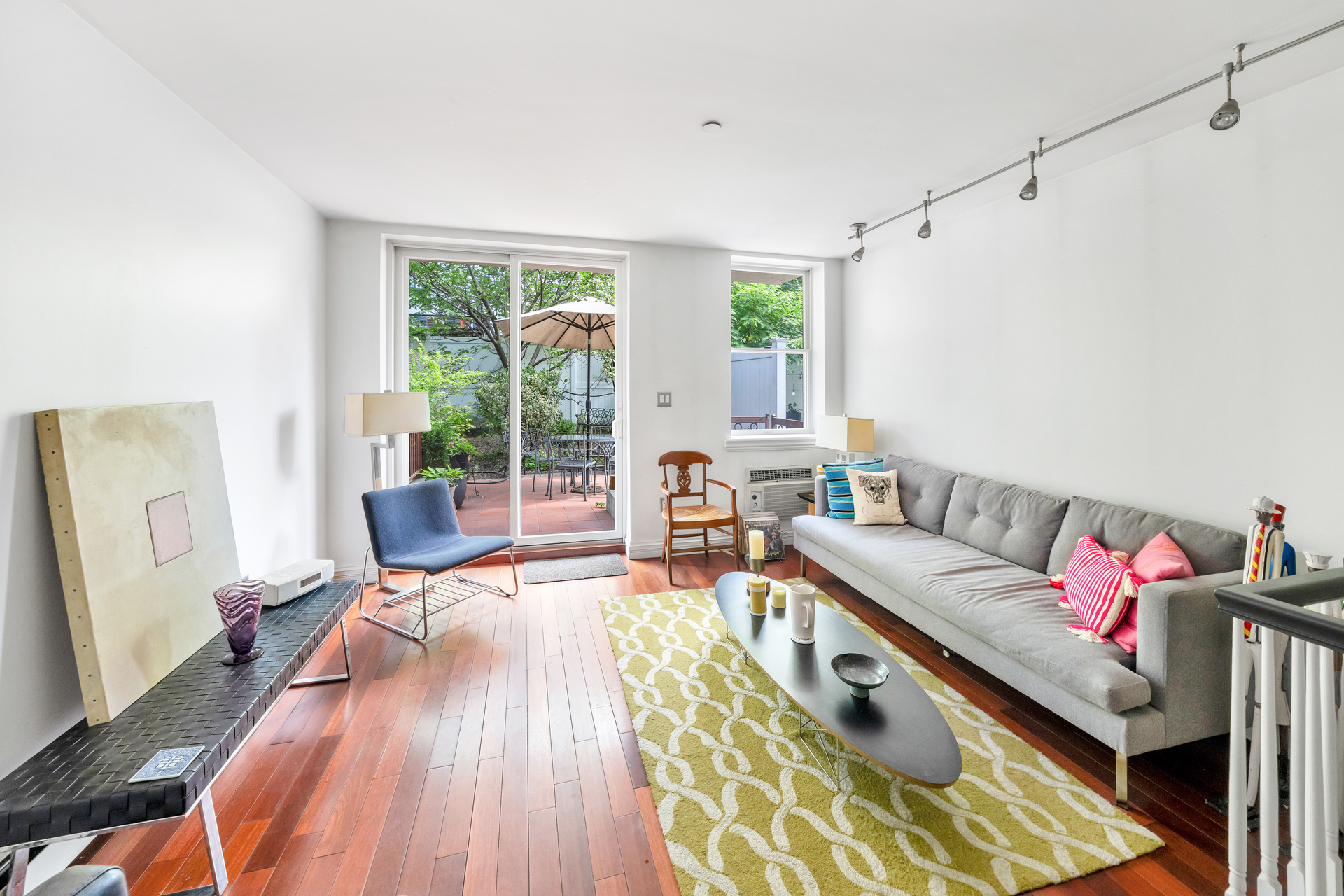 127 4th Place 1B Carroll Gardens Brooklyn NY 11231