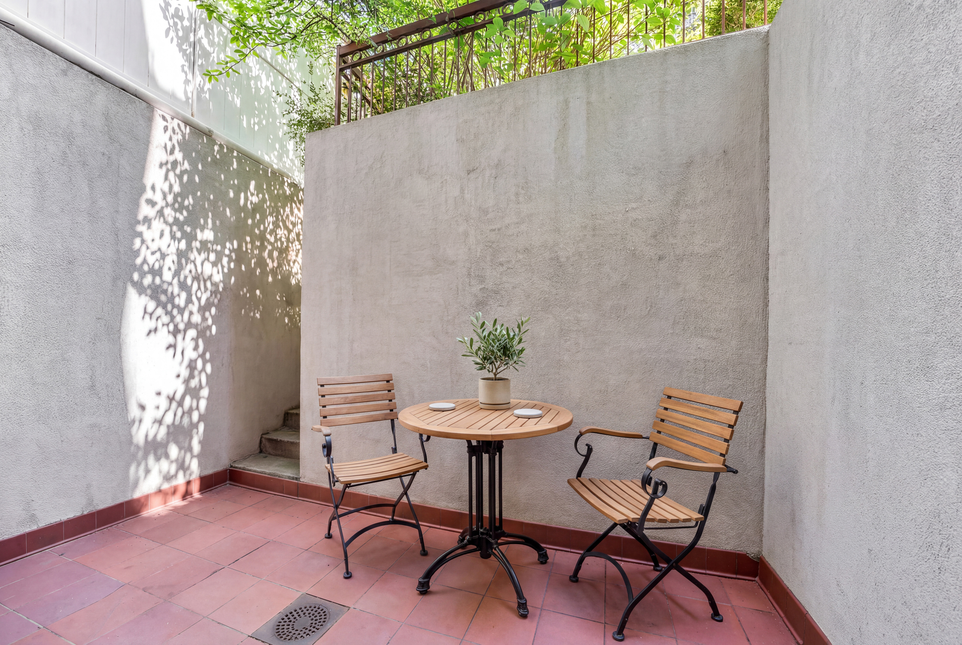 127 4th Place 1B Carroll Gardens Brooklyn NY 11231