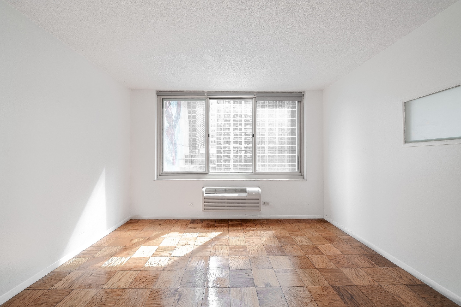 333 East 45th Street 4F Turtle Bay New York NY 10017