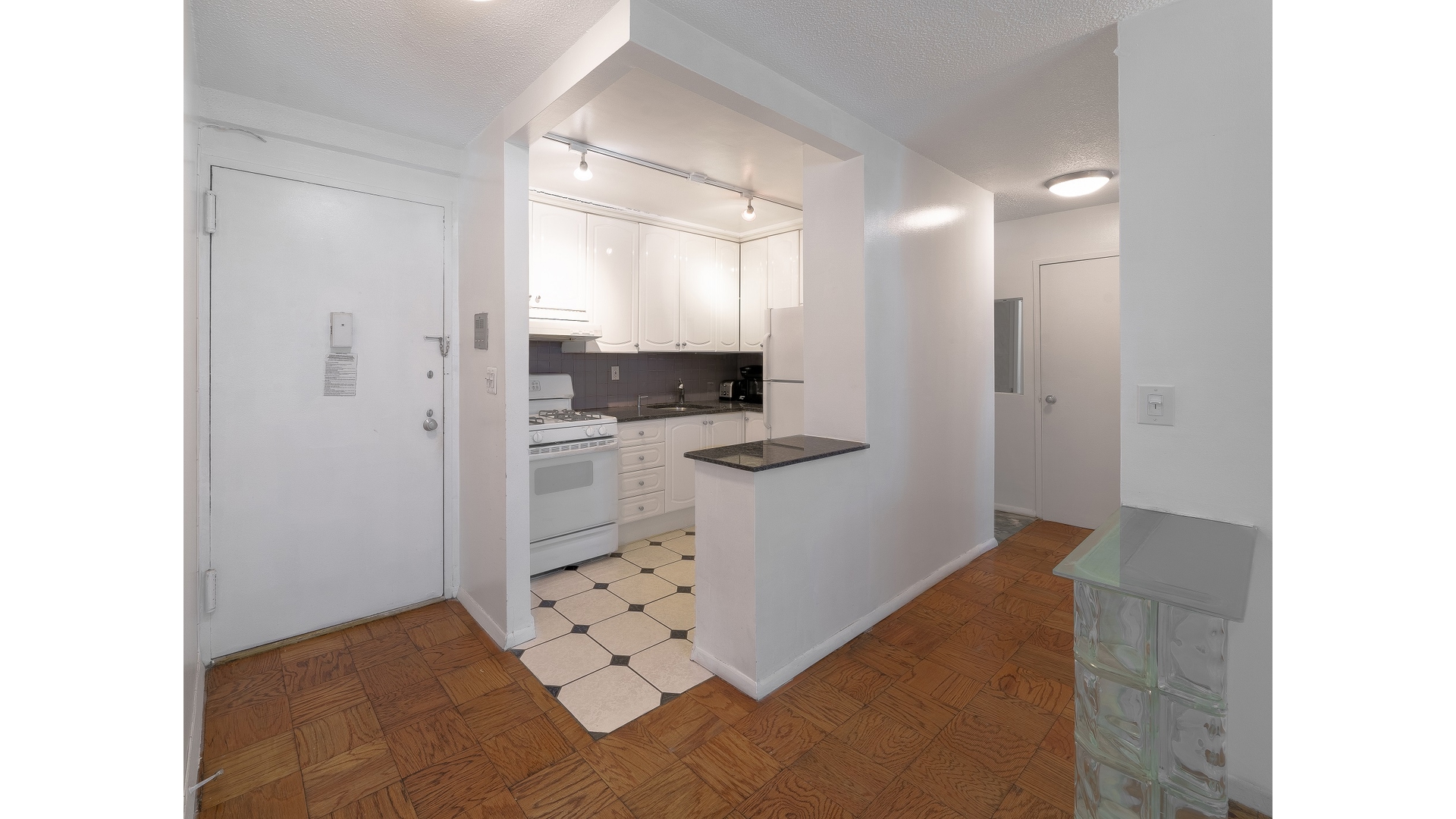 333 East 45th Street 4F Turtle Bay New York NY 10017