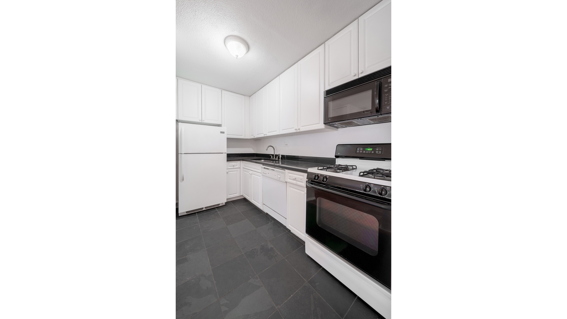 333 East 45th Street 8B Turtle Bay New York NY 10017