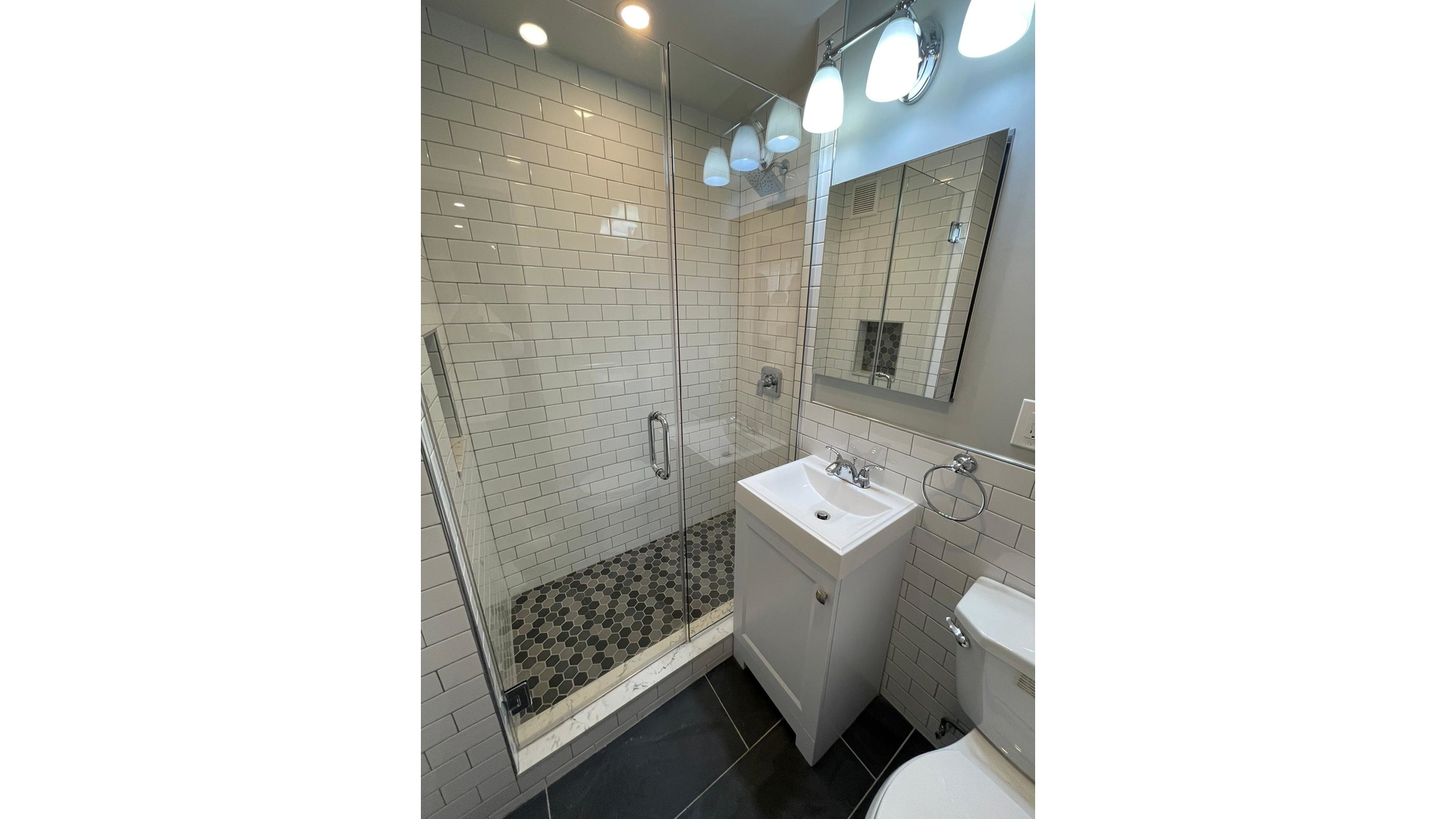 5730 Mosholu Avenue 3G North Riverdale Bronx NY 10471