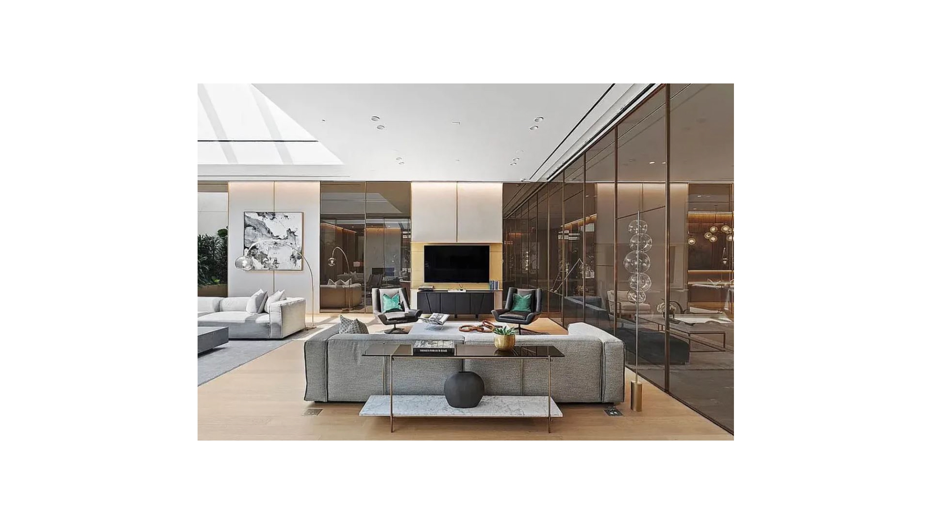 500 West 45th Street 509 Clinton New York NY 10036