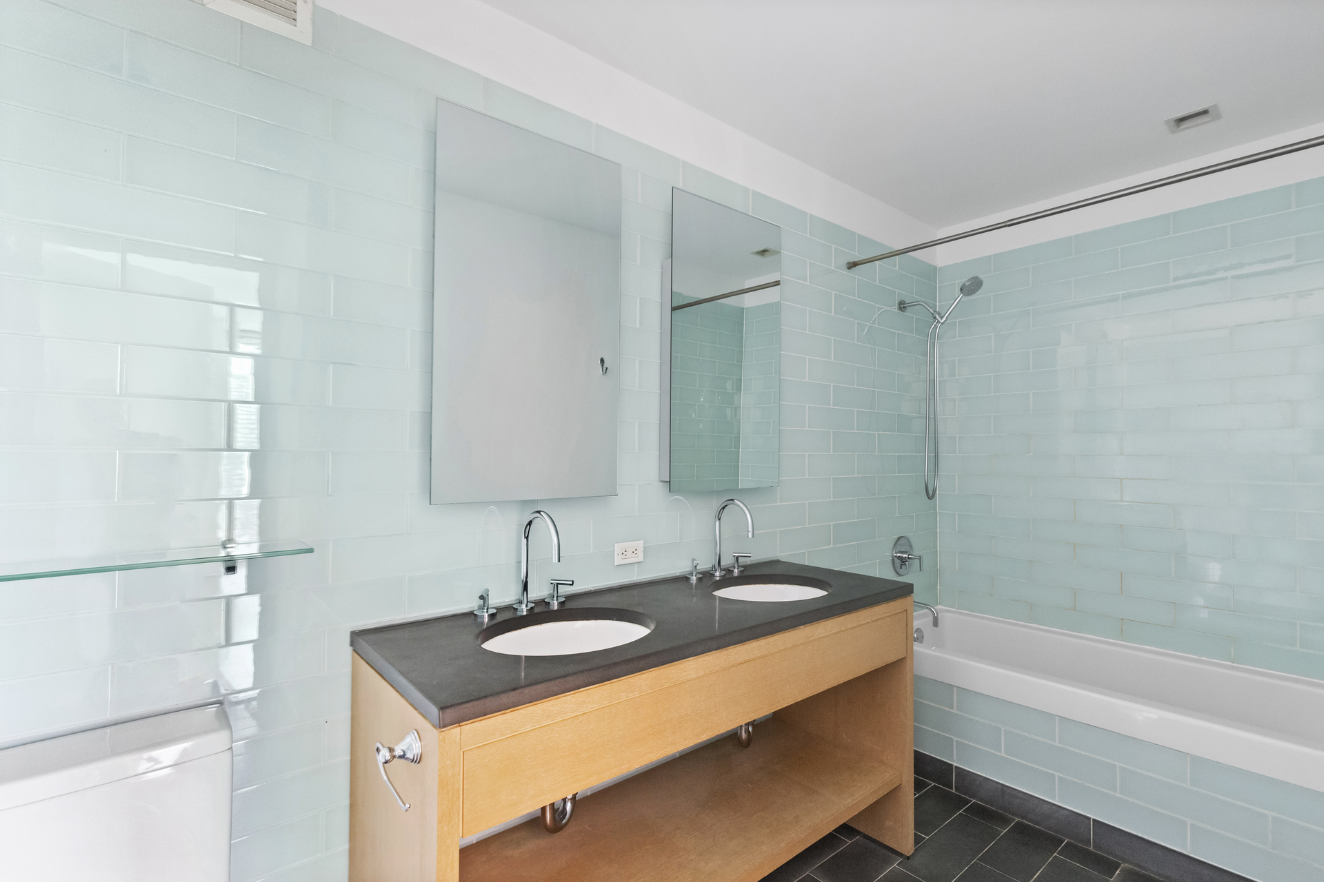 310 West 52nd Street 36J Clinton New York NY 10019