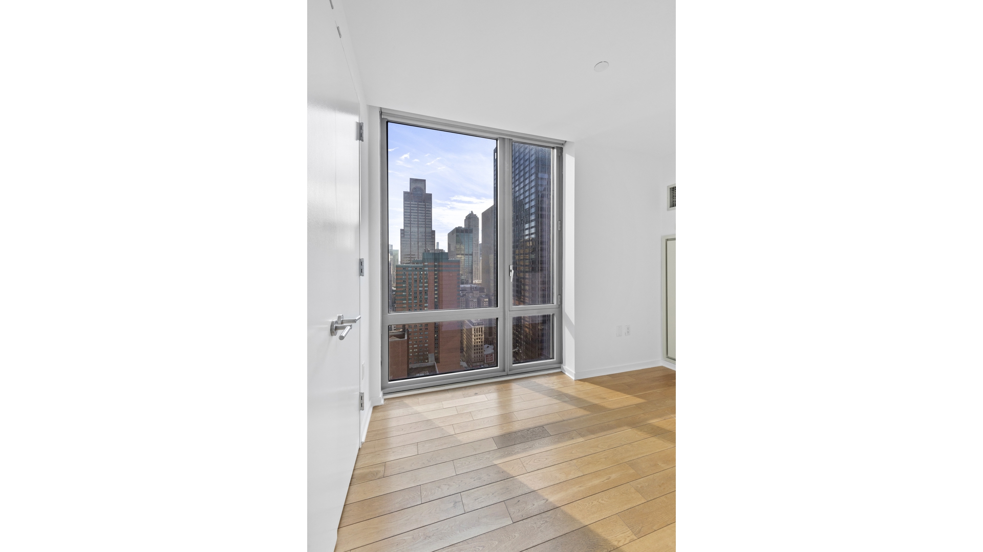 310 West 52nd Street 36J Clinton New York NY 10019