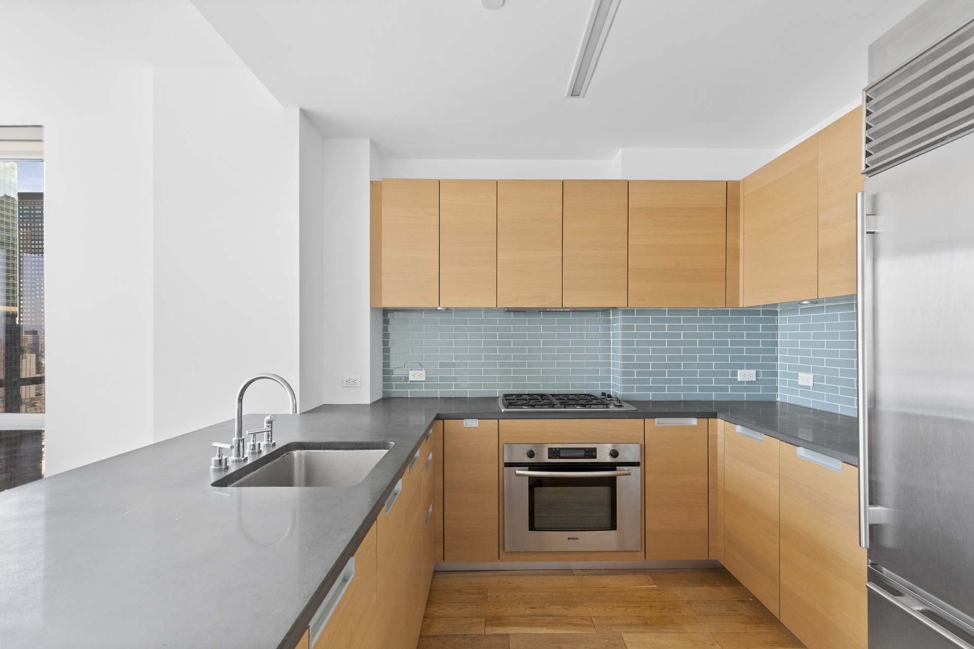 310 West 52nd Street 36J Clinton New York NY 10019