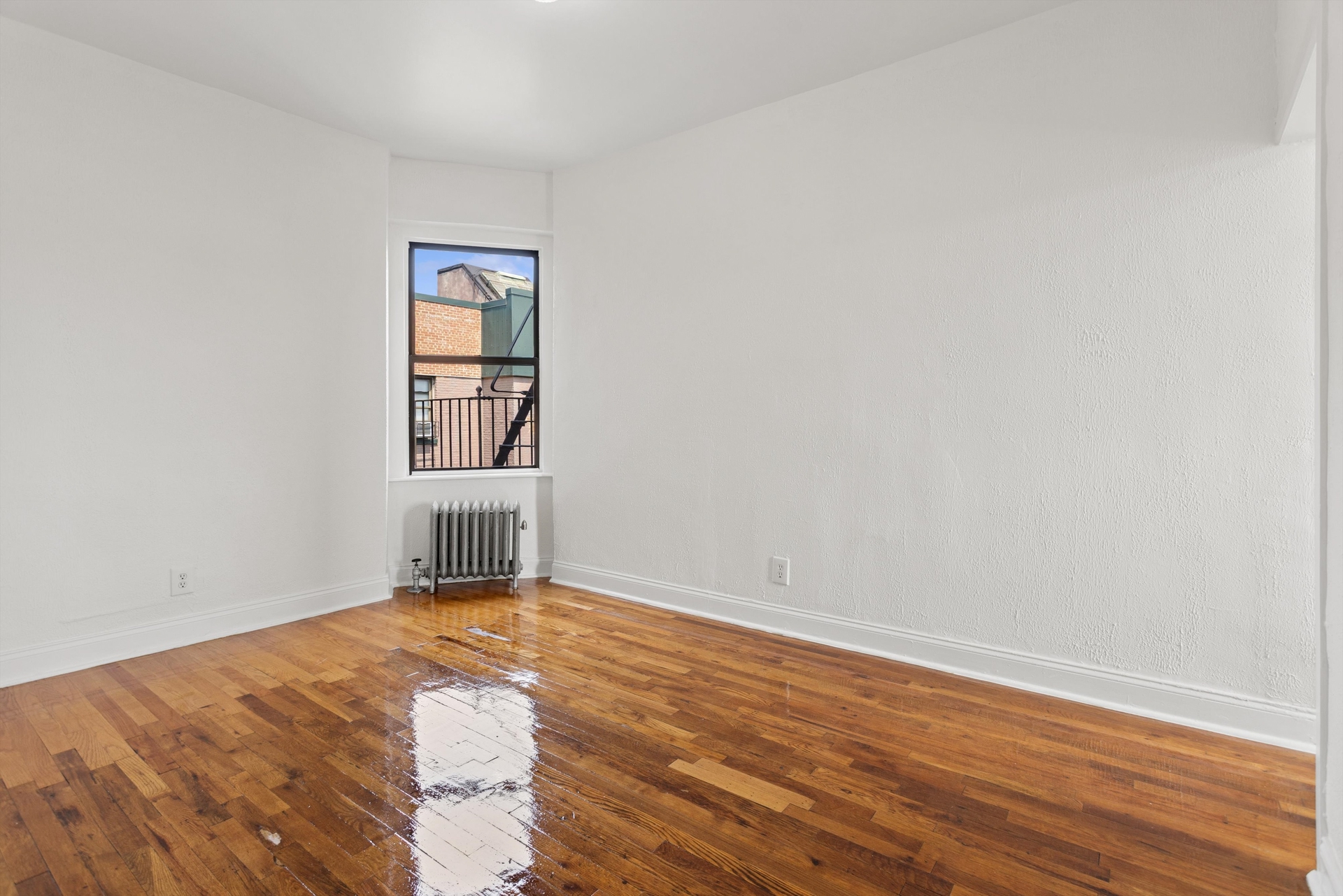 48-55 46th Street 5F Woodside Queens NY 11377