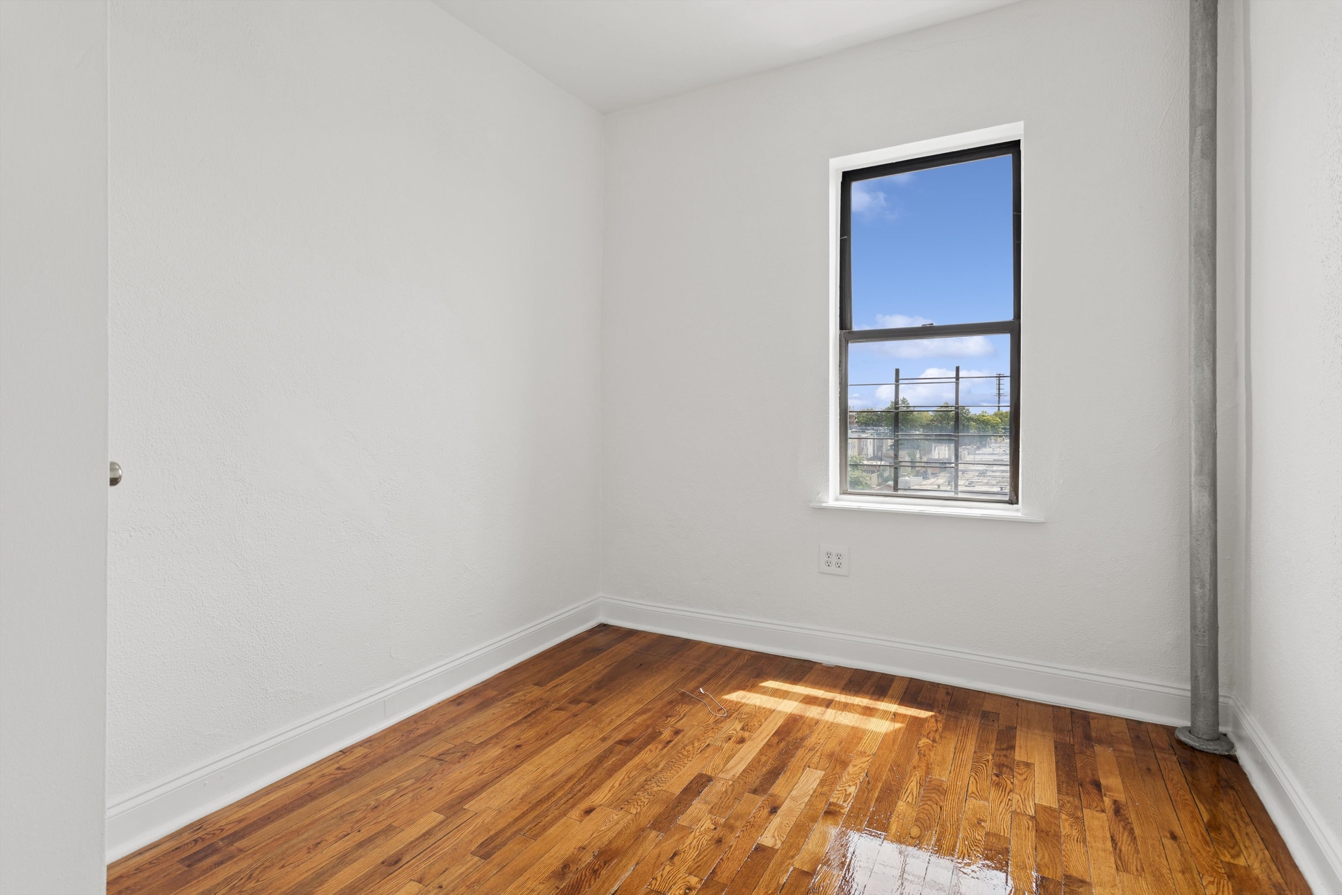 48-55 46th Street 5F Woodside Queens NY 11377