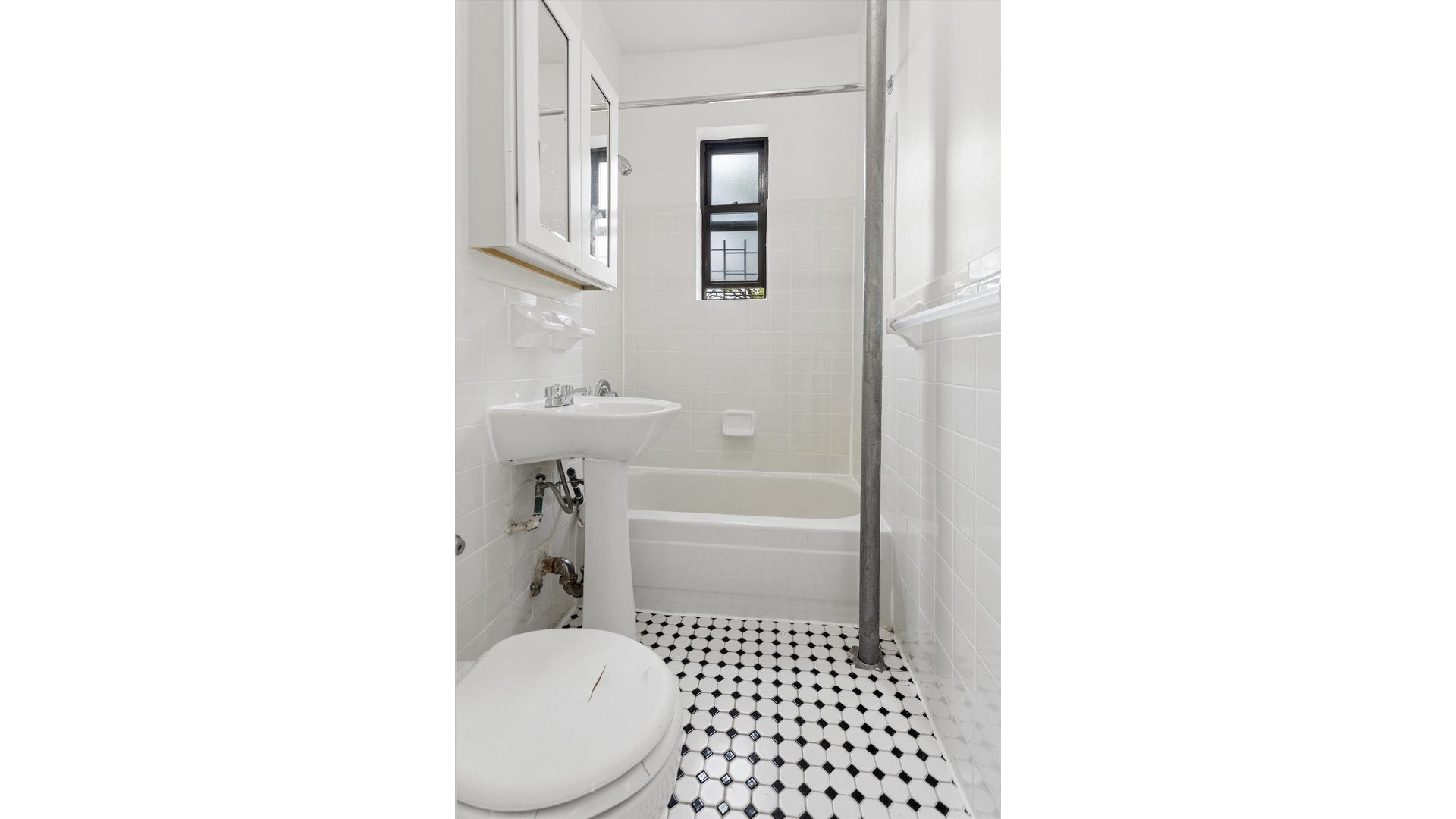 48-55 46th Street 5F Woodside Queens NY 11377