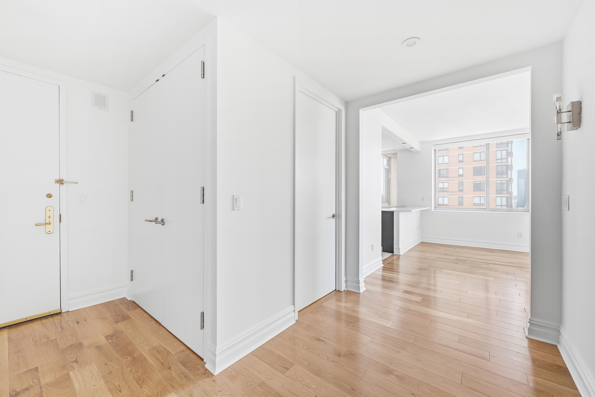 2 Columbus Avenue 15A Lincoln Square New York NY 10024