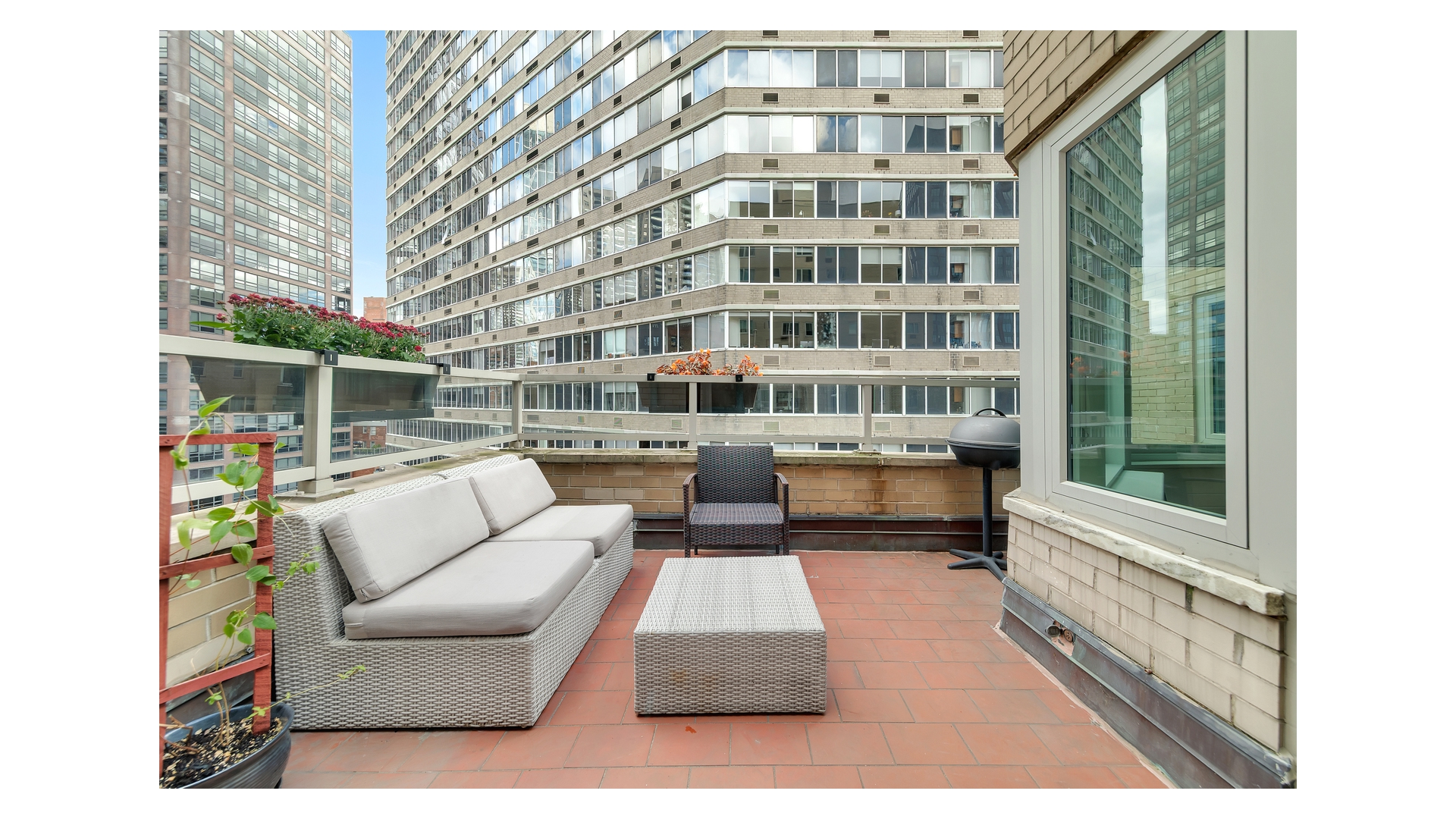 411 East 53rd Street 14B Sutton Place New York NY 10022