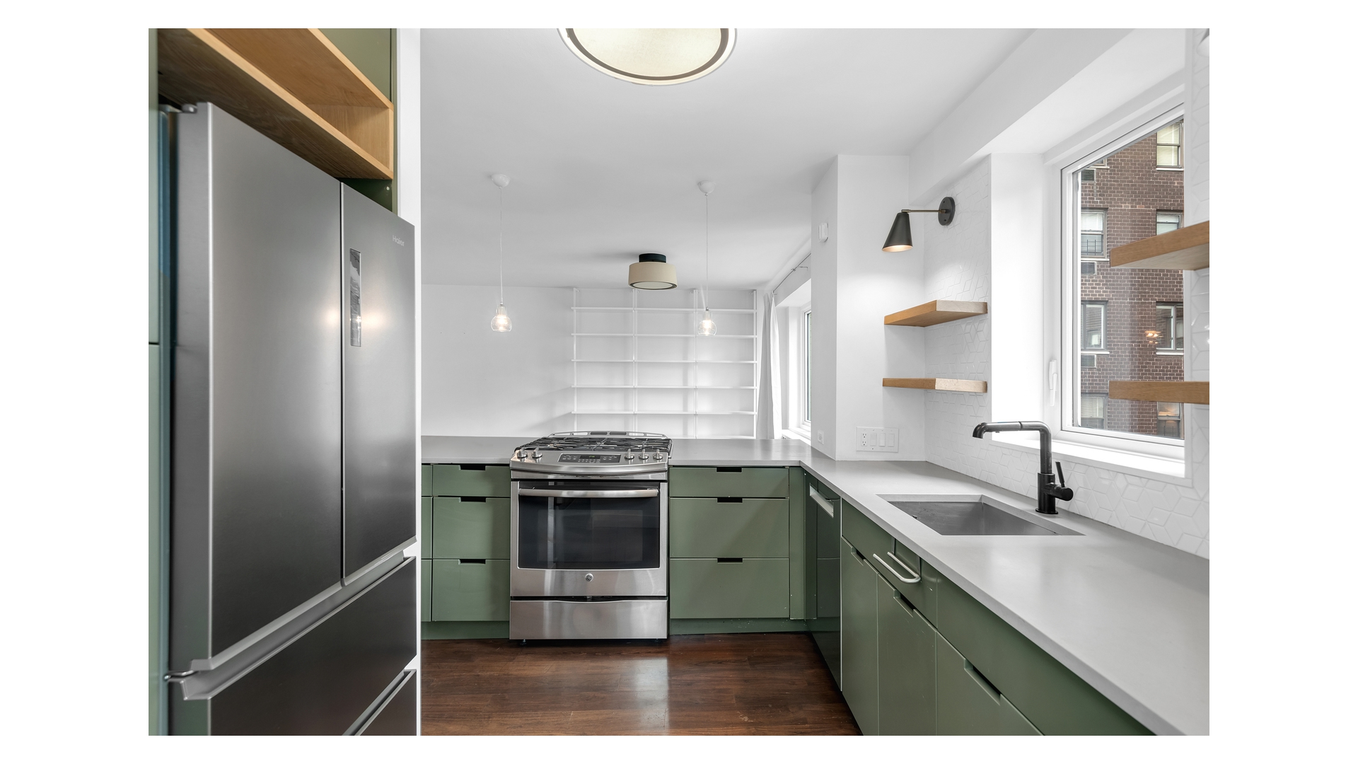 411 East 53rd Street 14B Sutton Place New York NY 10022