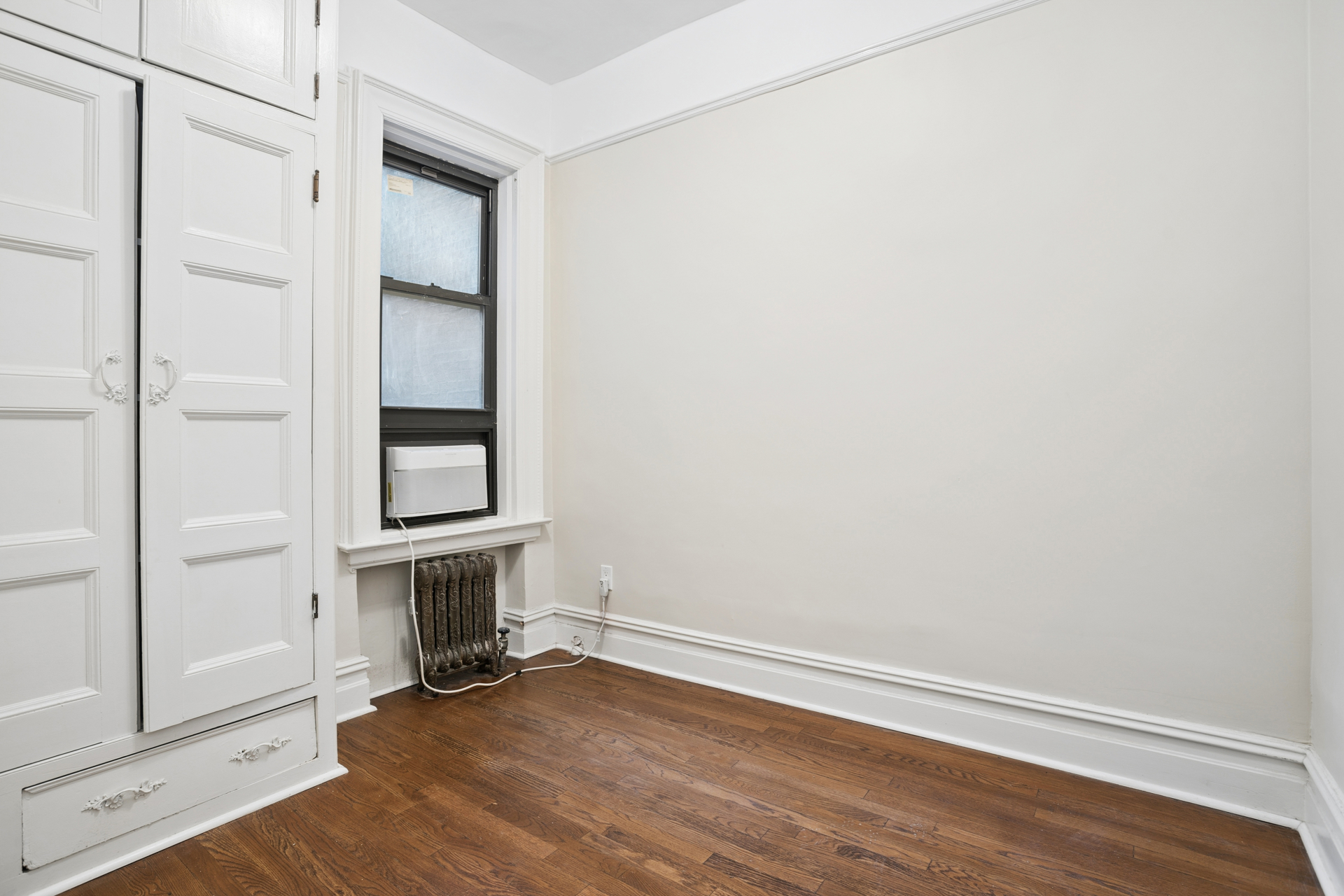 193 Second Avenue 6 E. Greenwich Village New York NY 10003
