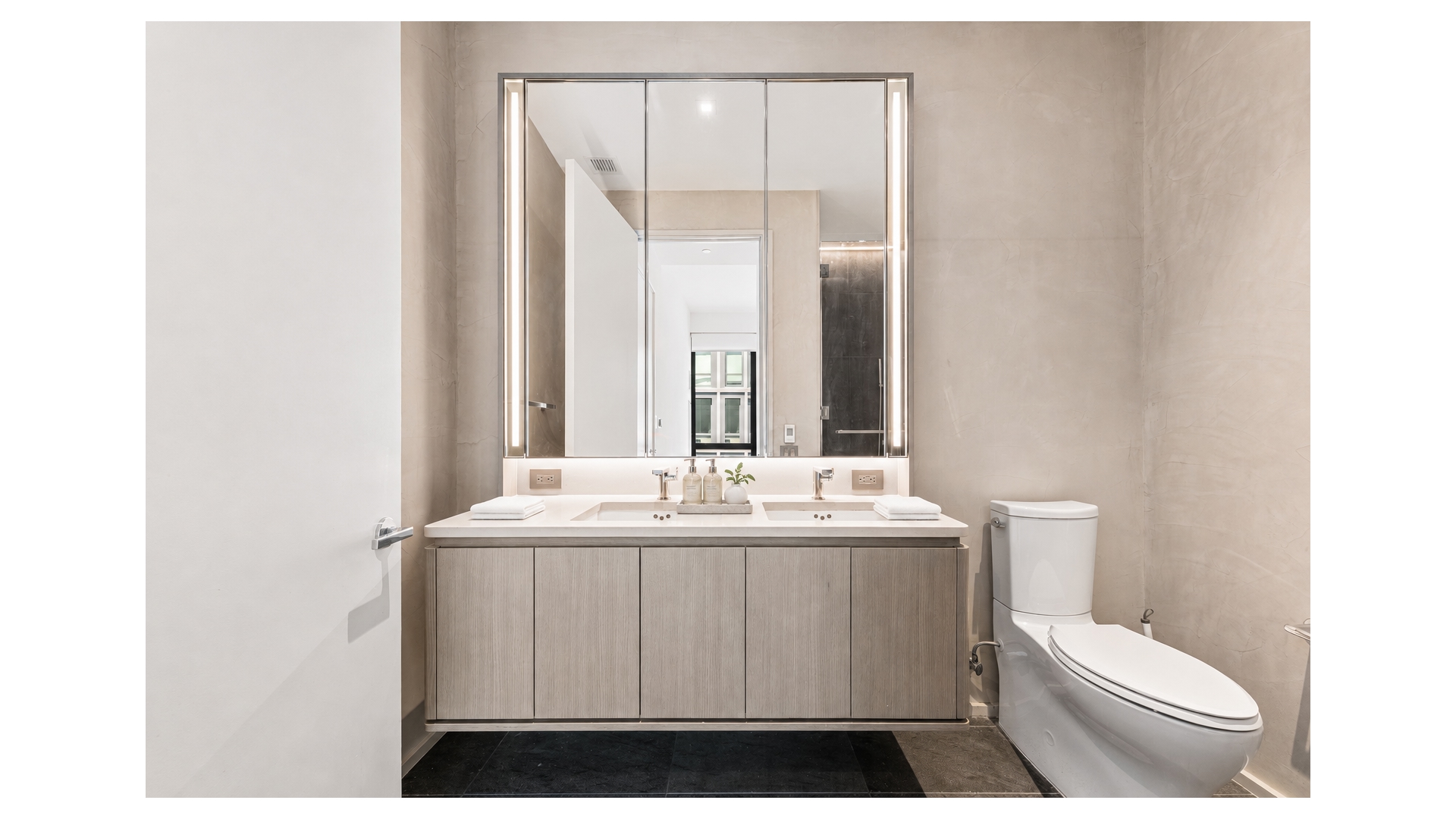 77 Charlton Street S12D Soho New York NY 10014