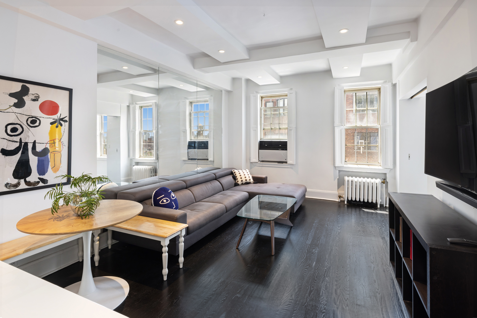 24 Fifth Avenue 1609 Greenwich Village New York NY 10011