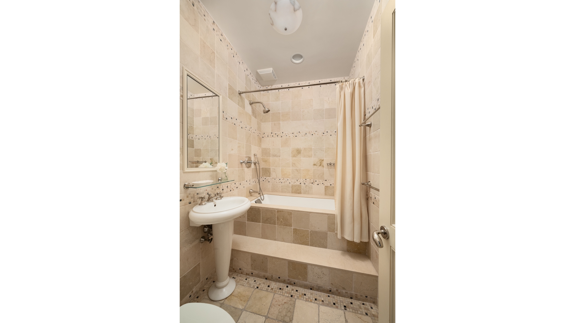829 Park Avenue 8B Upper East Side New York NY 10021