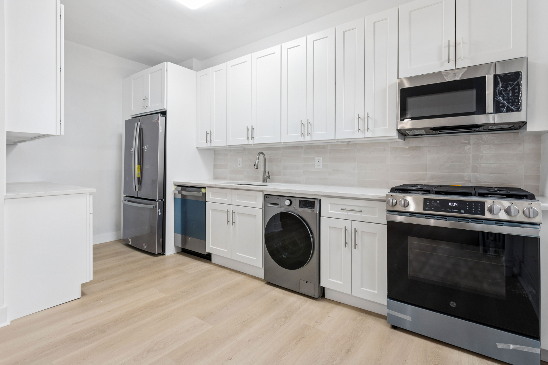 1100 Grand Concourse 6K Concourse Bronx NY 10452