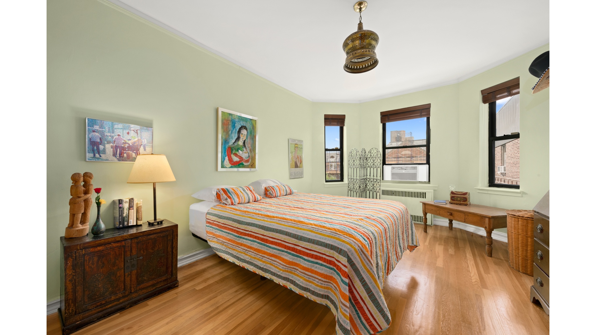 77-11 35th Avenue 6H Jackson Heights Queens NY 11372