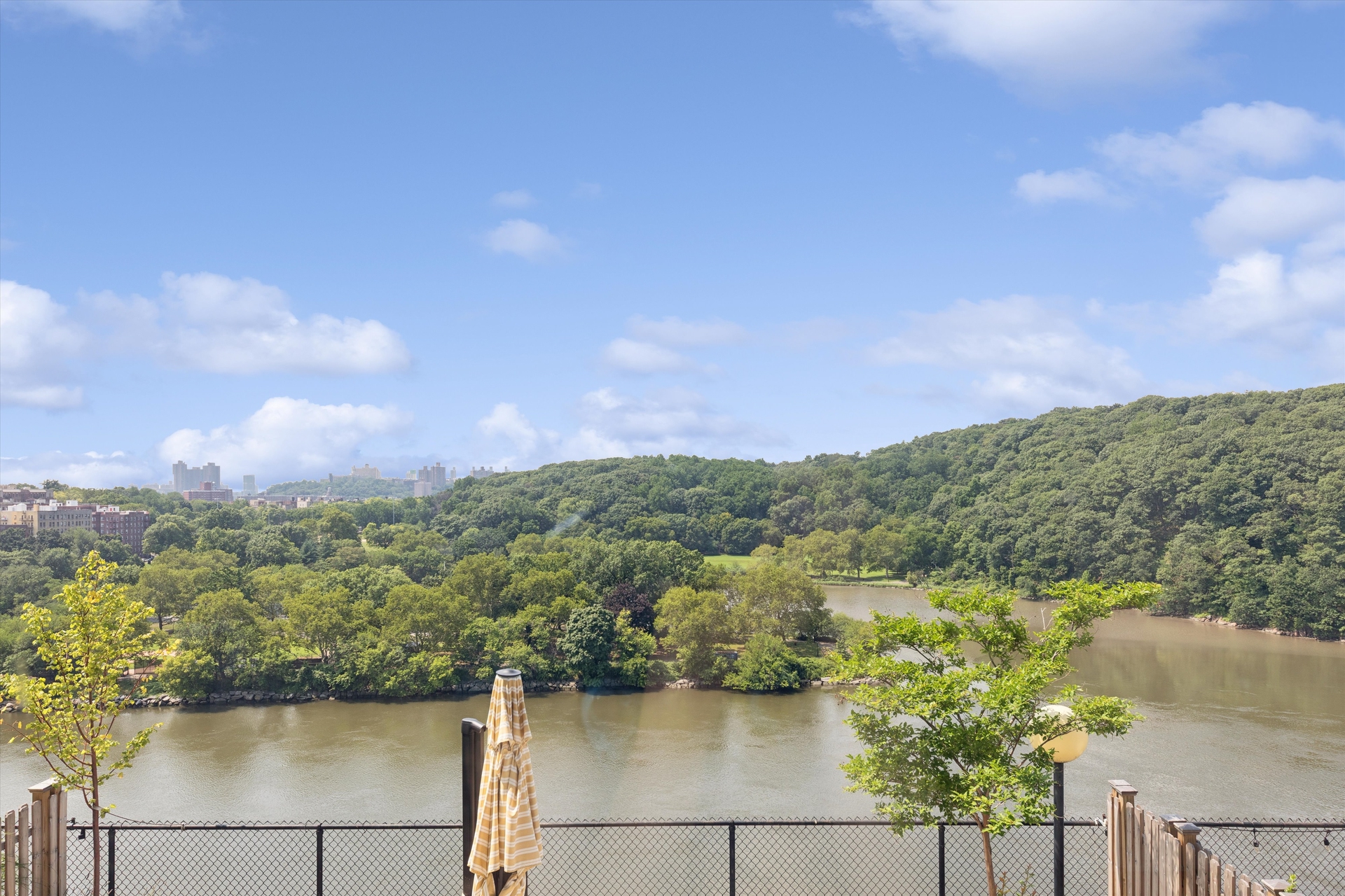 2400 Johnson Avenue 2D Riverdale Bronx NY 10463