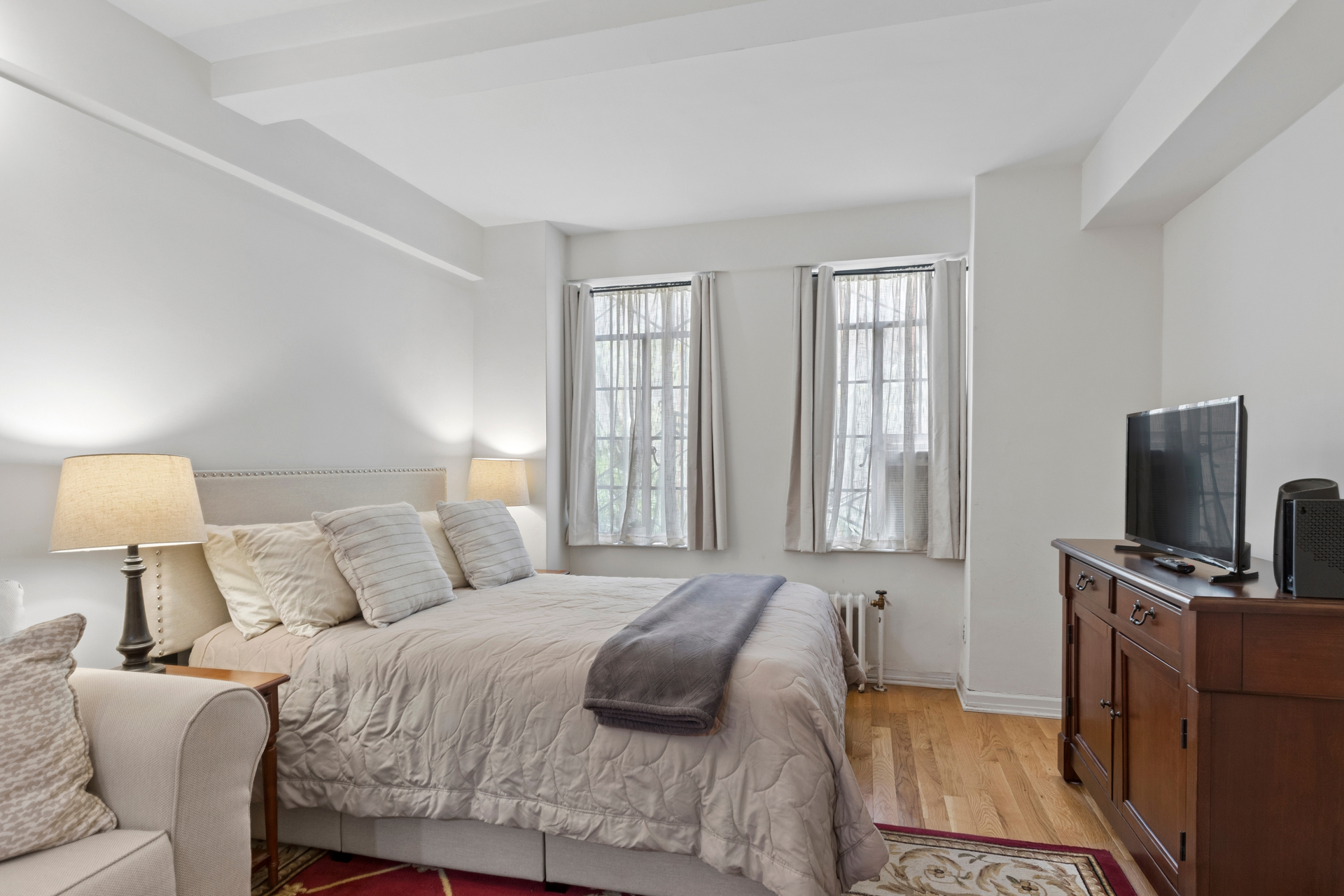 320 East 42nd Street 817 Tudor City New York NY 10017
