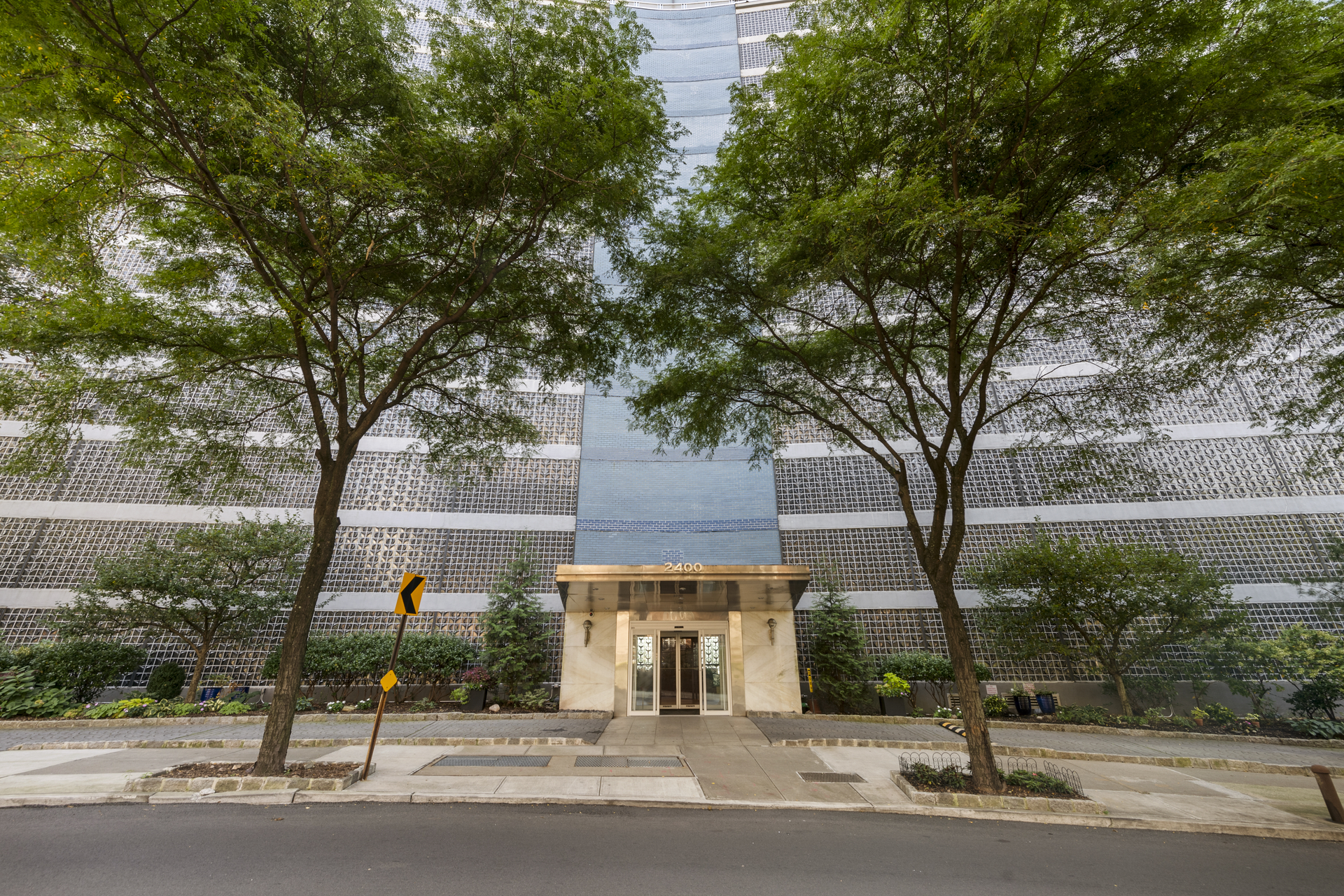 2400 Johnson Avenue 2D Riverdale Bronx NY 10463