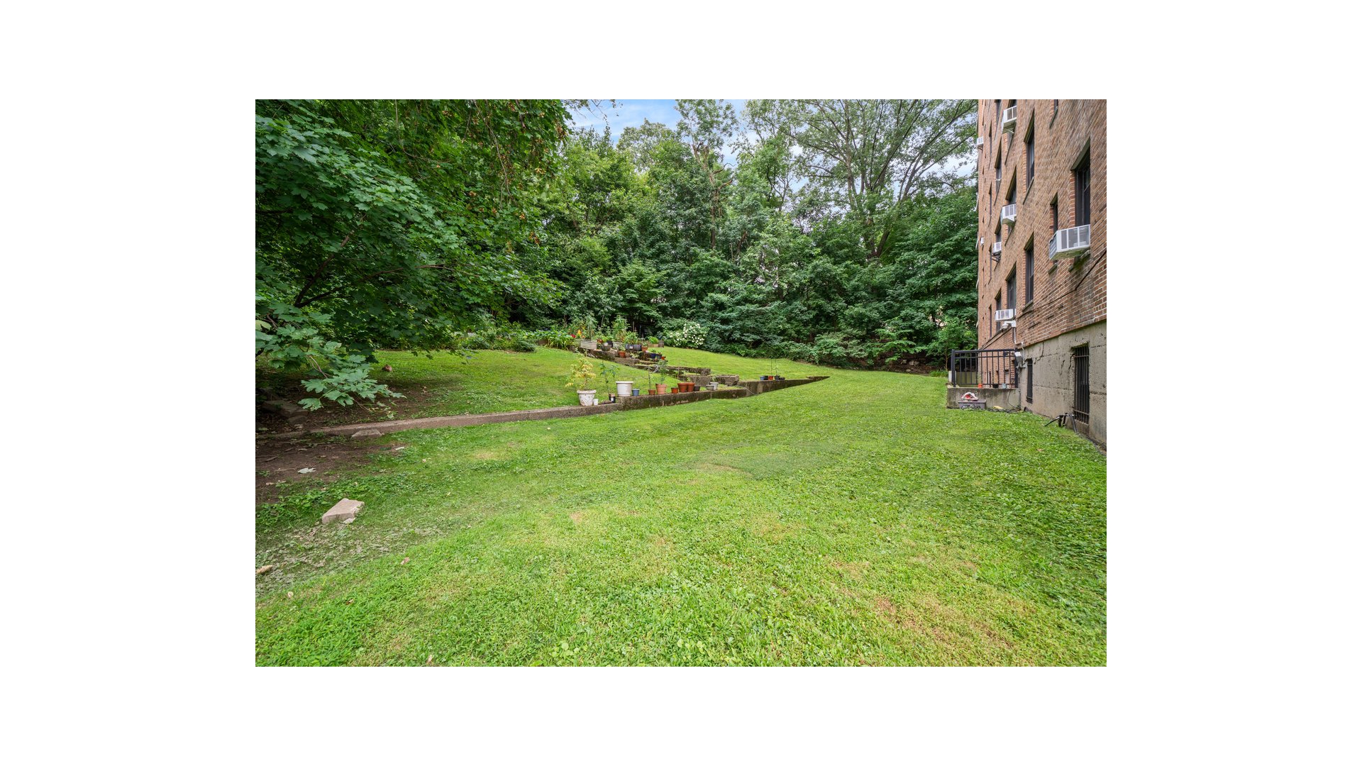 735 Kappock Street 7B Spuyten Duyvil Bronx NY 10463