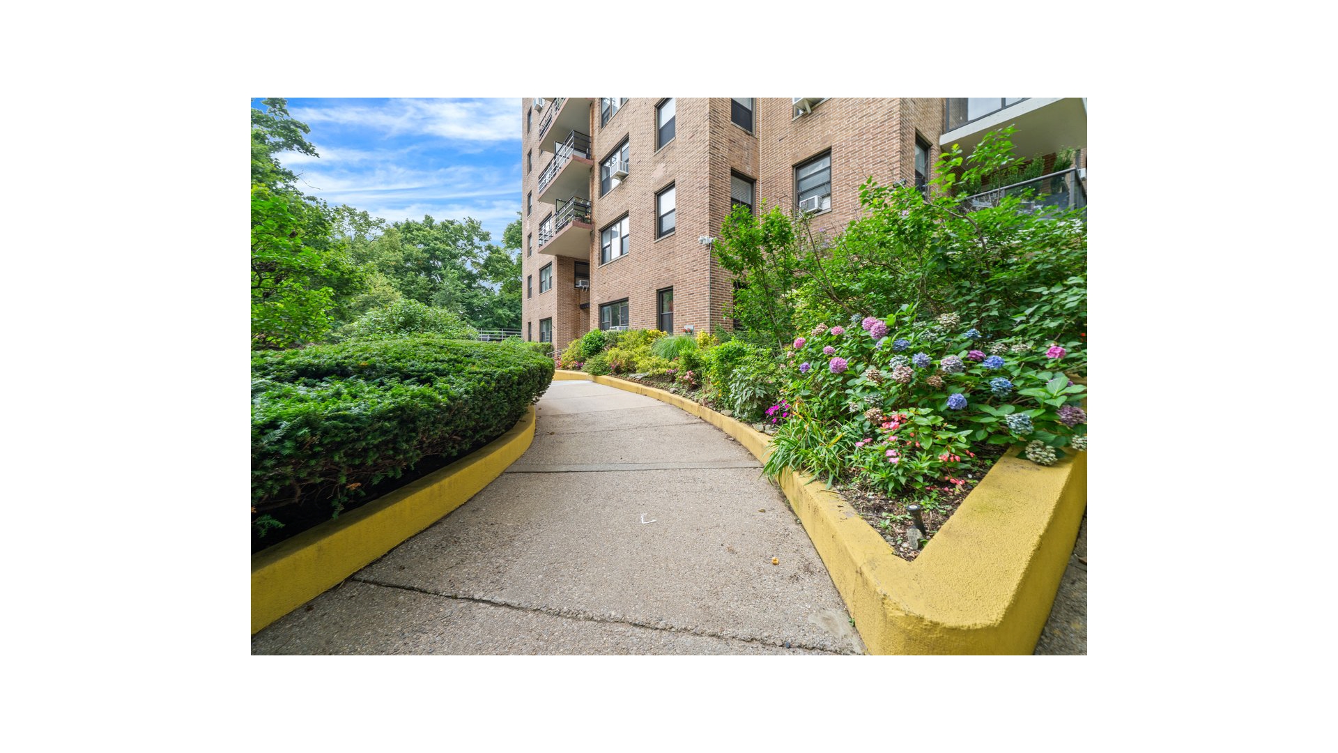 735 Kappock Street 7B Spuyten Duyvil Bronx NY 10463