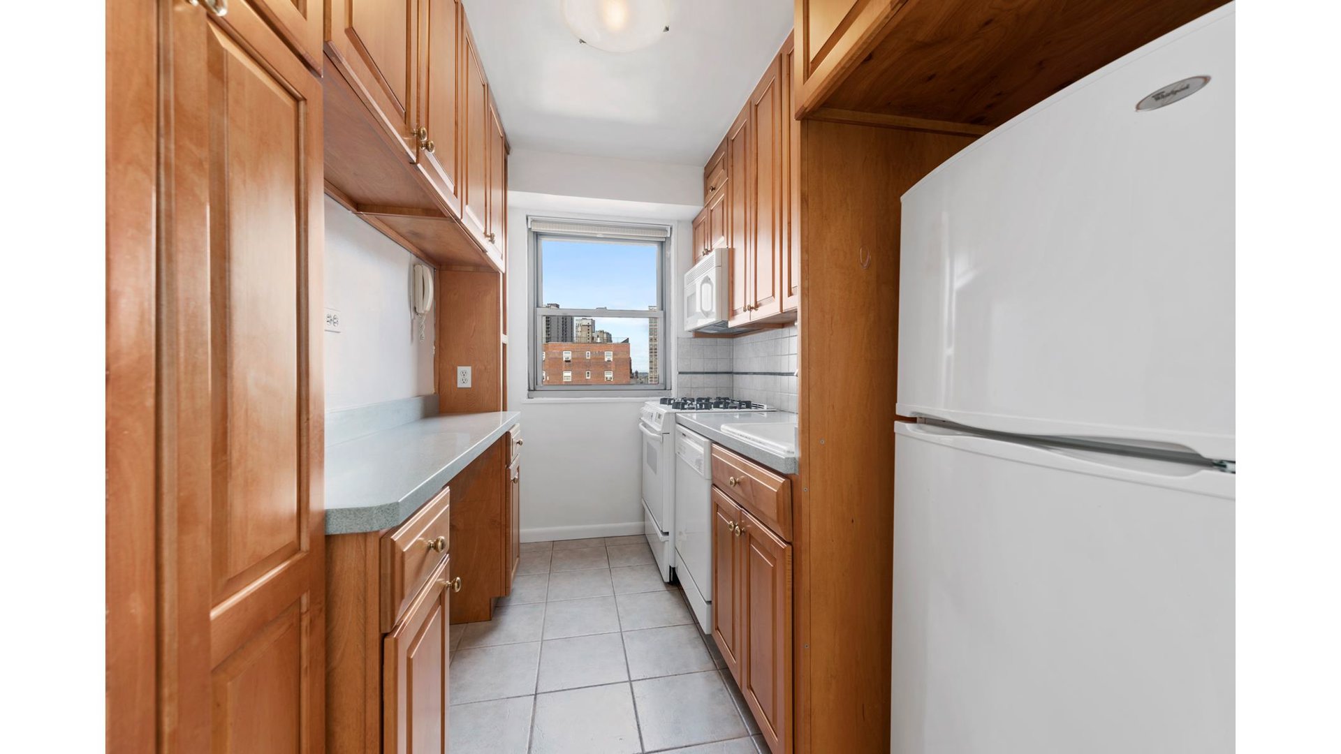 230 Jay Street 17F Downtown Brooklyn NY 11201
