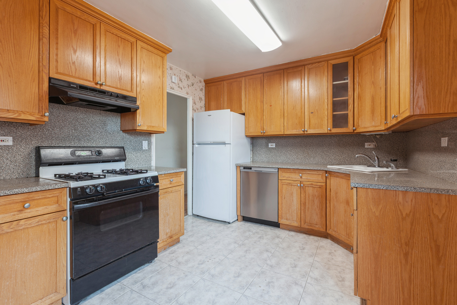 111-20 73rd Avenue 7K Forest Hills Queens NY 11375