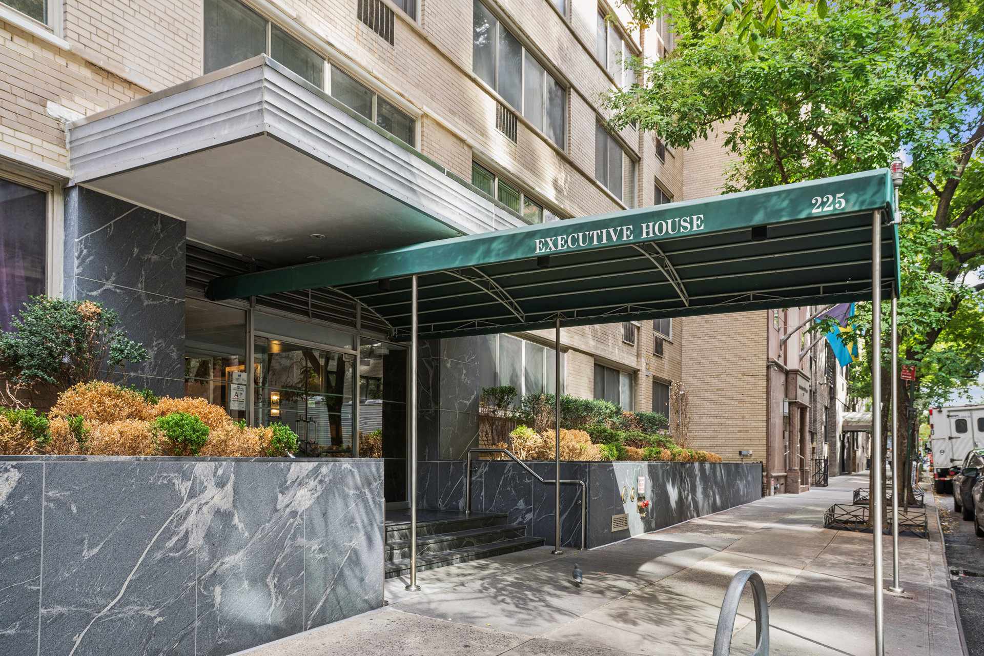 225 East 46th Street 1B Turtle Bay New York NY 10017