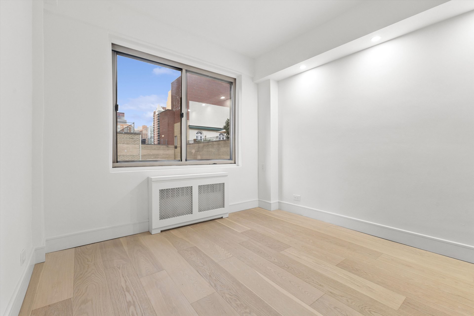 225 East 46th Street 12H Turtle Bay New York NY 10017