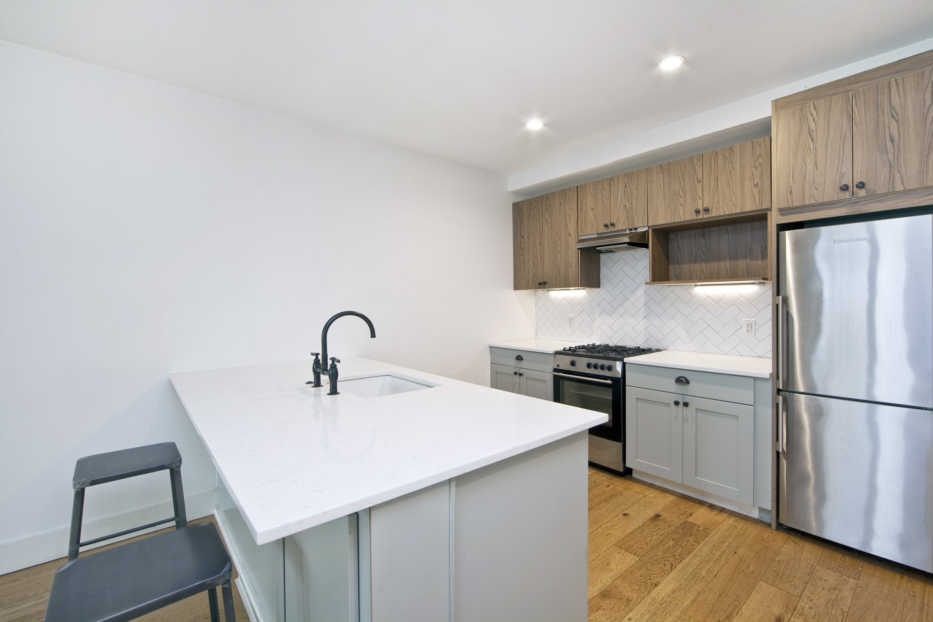 213 Maujer Street 4 East Williamsburg Brooklyn NY 11206