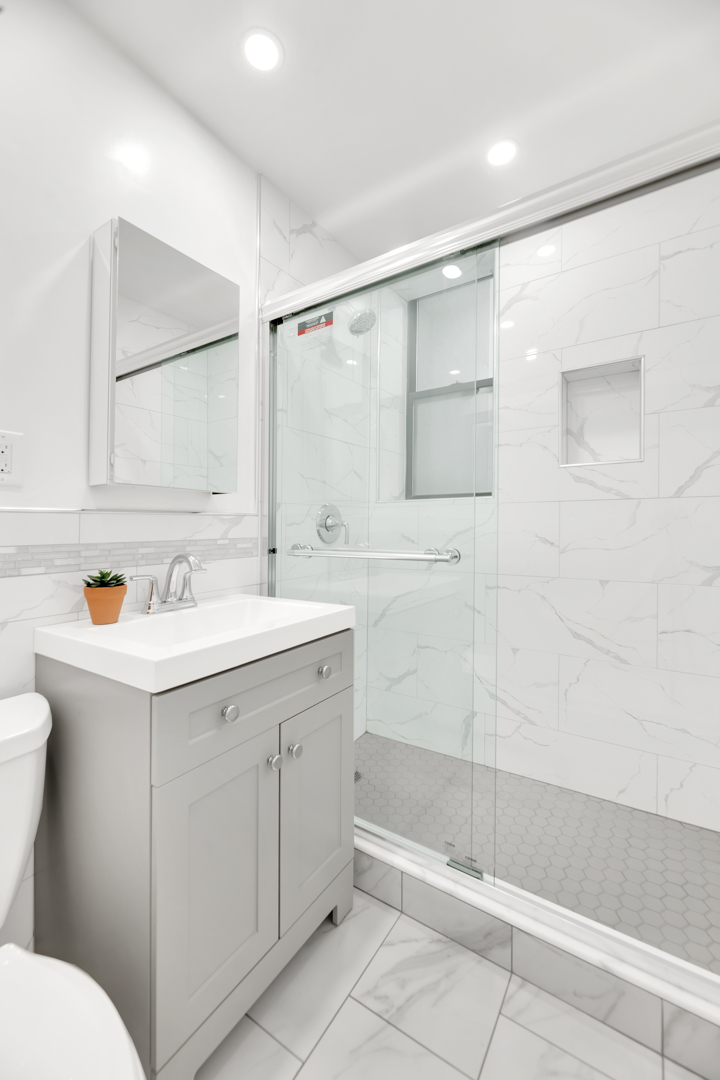 14-23 31st Avenue 2B Astoria Queens NY 11106