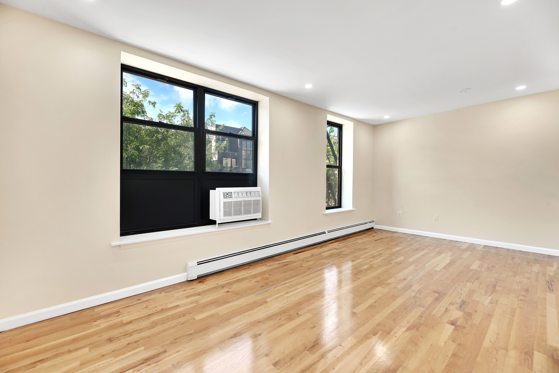 14-23 31st Avenue 2B Astoria Queens NY 11106