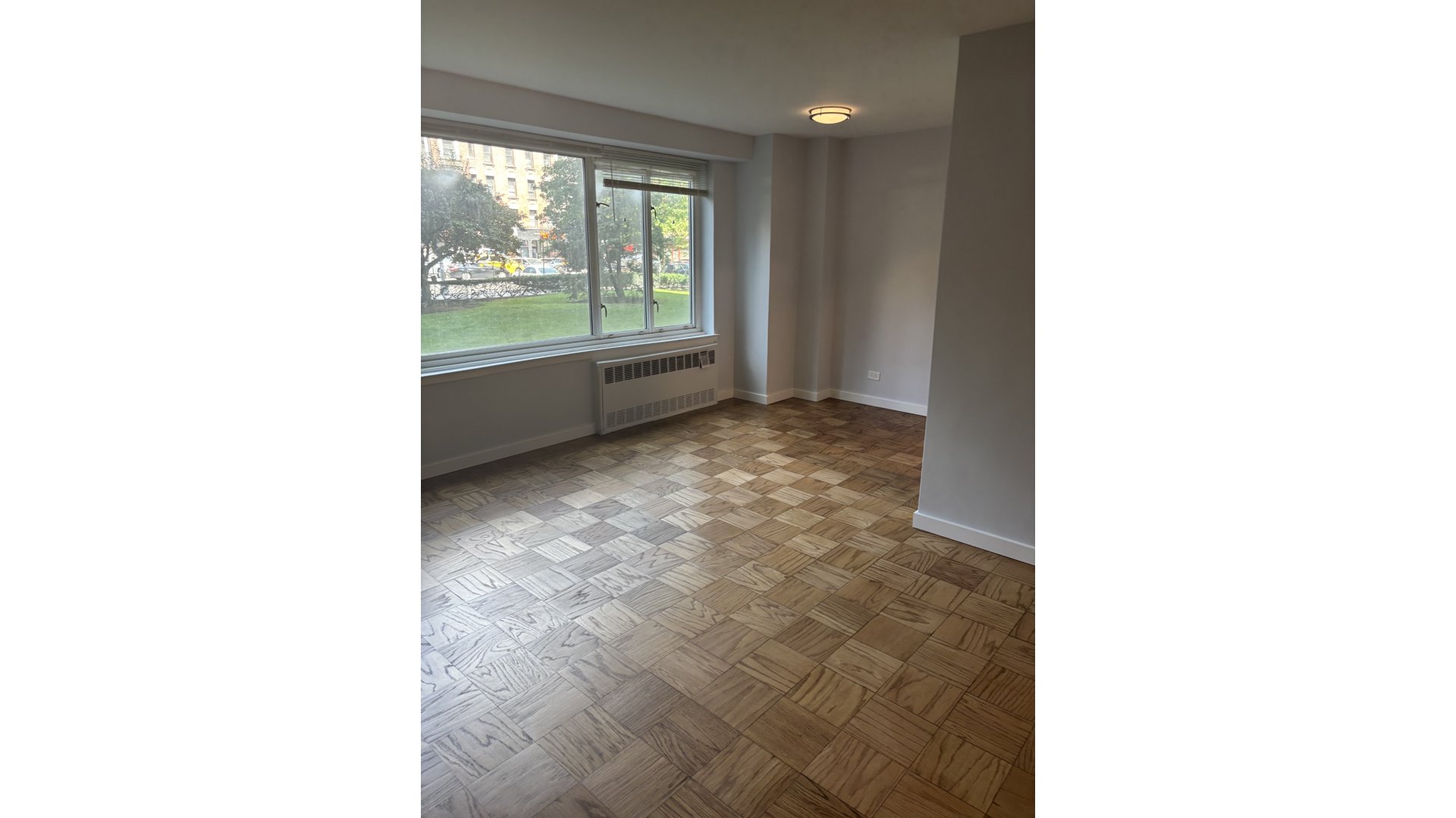 392 Central Park West 1T Central Park West New York NY 10025