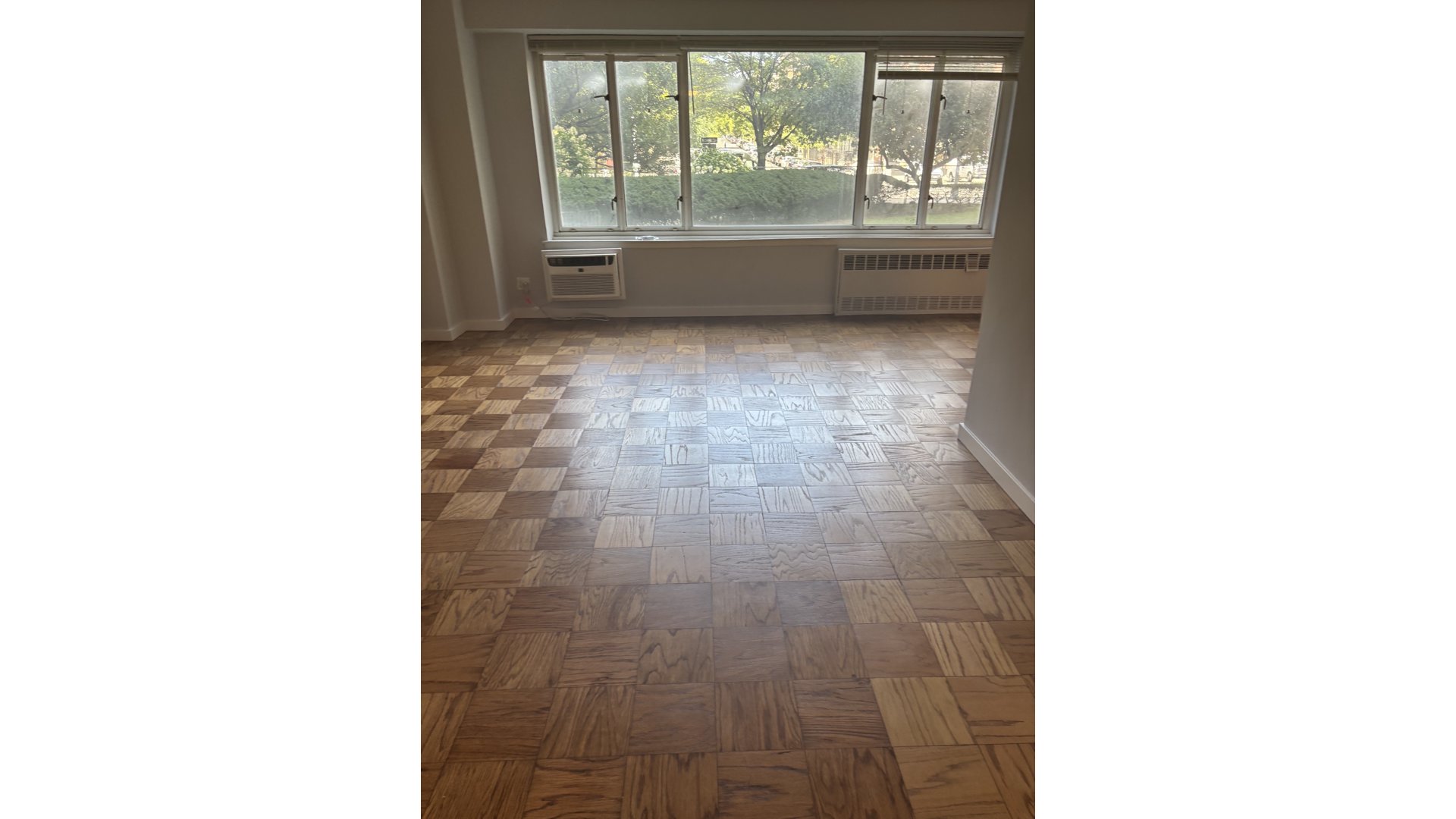 392 Central Park West 1T Central Park West New York NY 10025