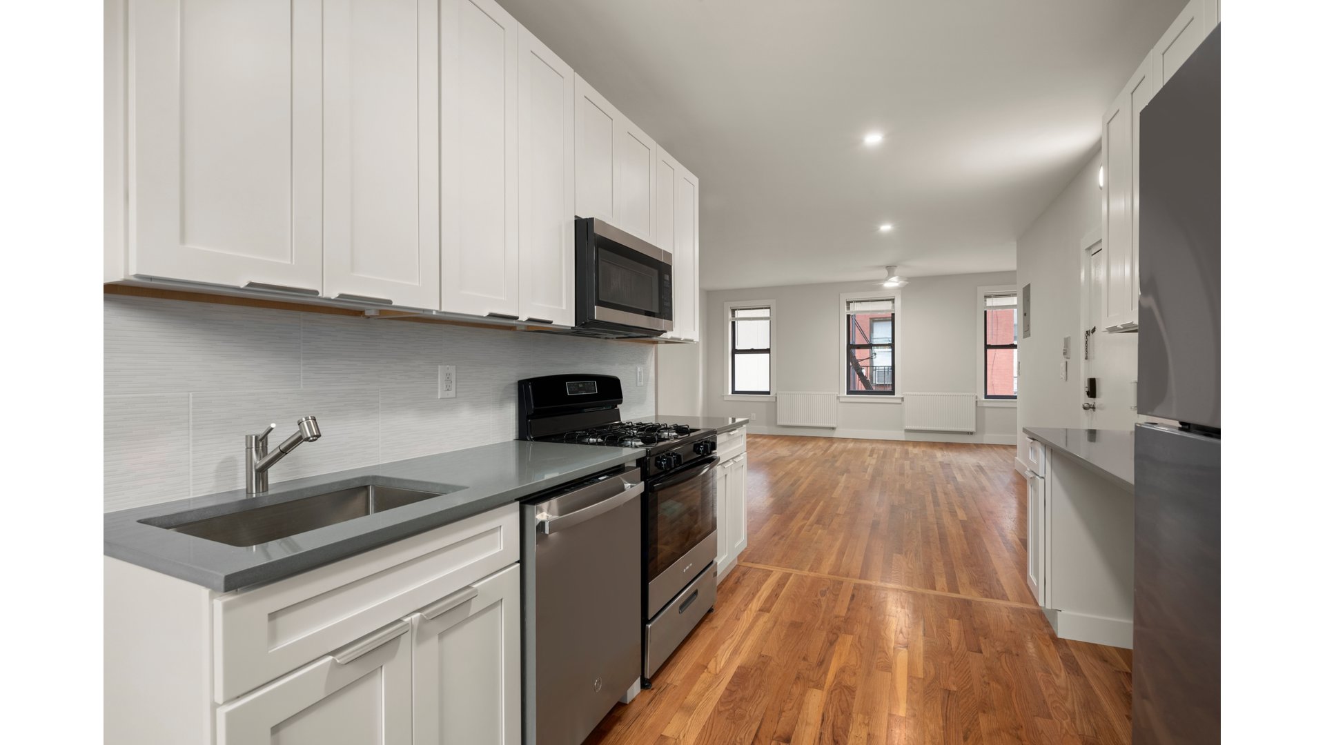55 South 1st Street 2R Williamsburg Brooklyn NY 11249
