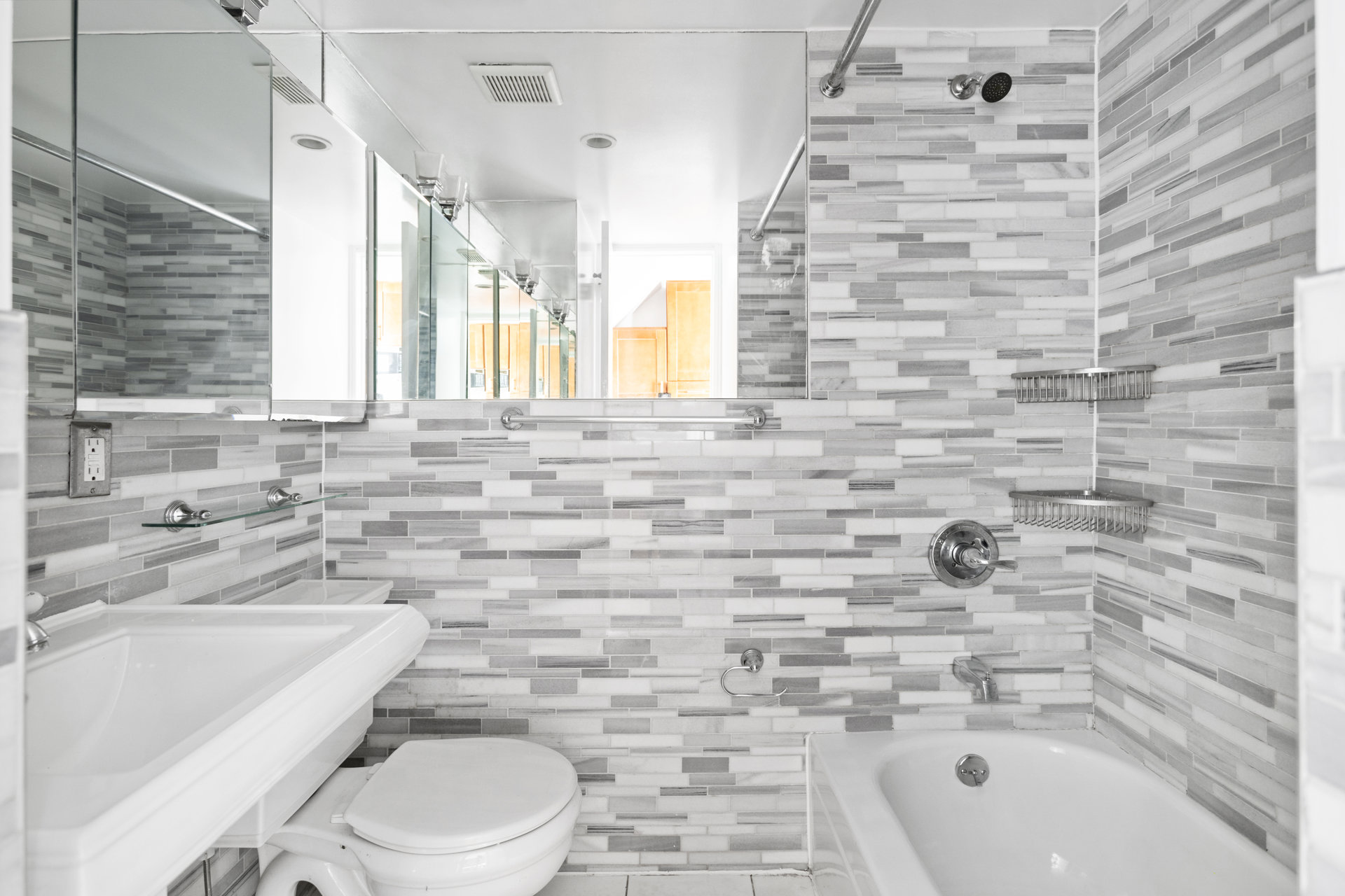 459 West 50th Street 2W Clinton New York NY 10019